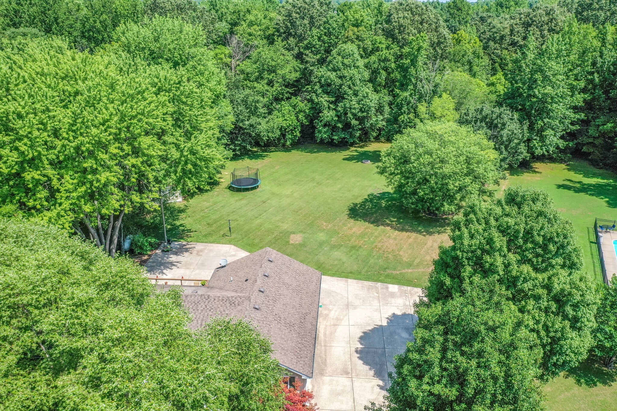 5144 Creasy Dr