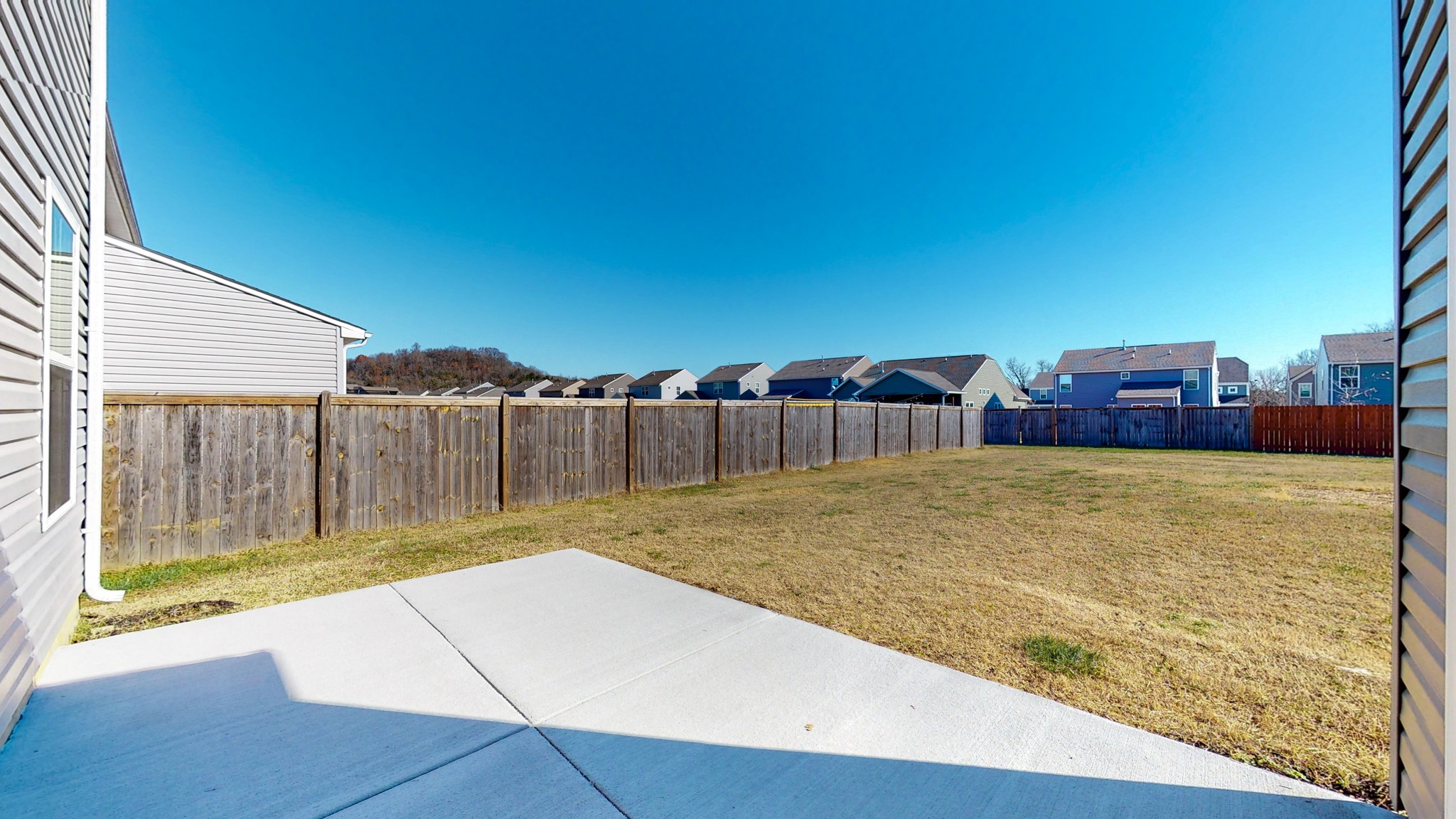 1845 Amesbury Ln