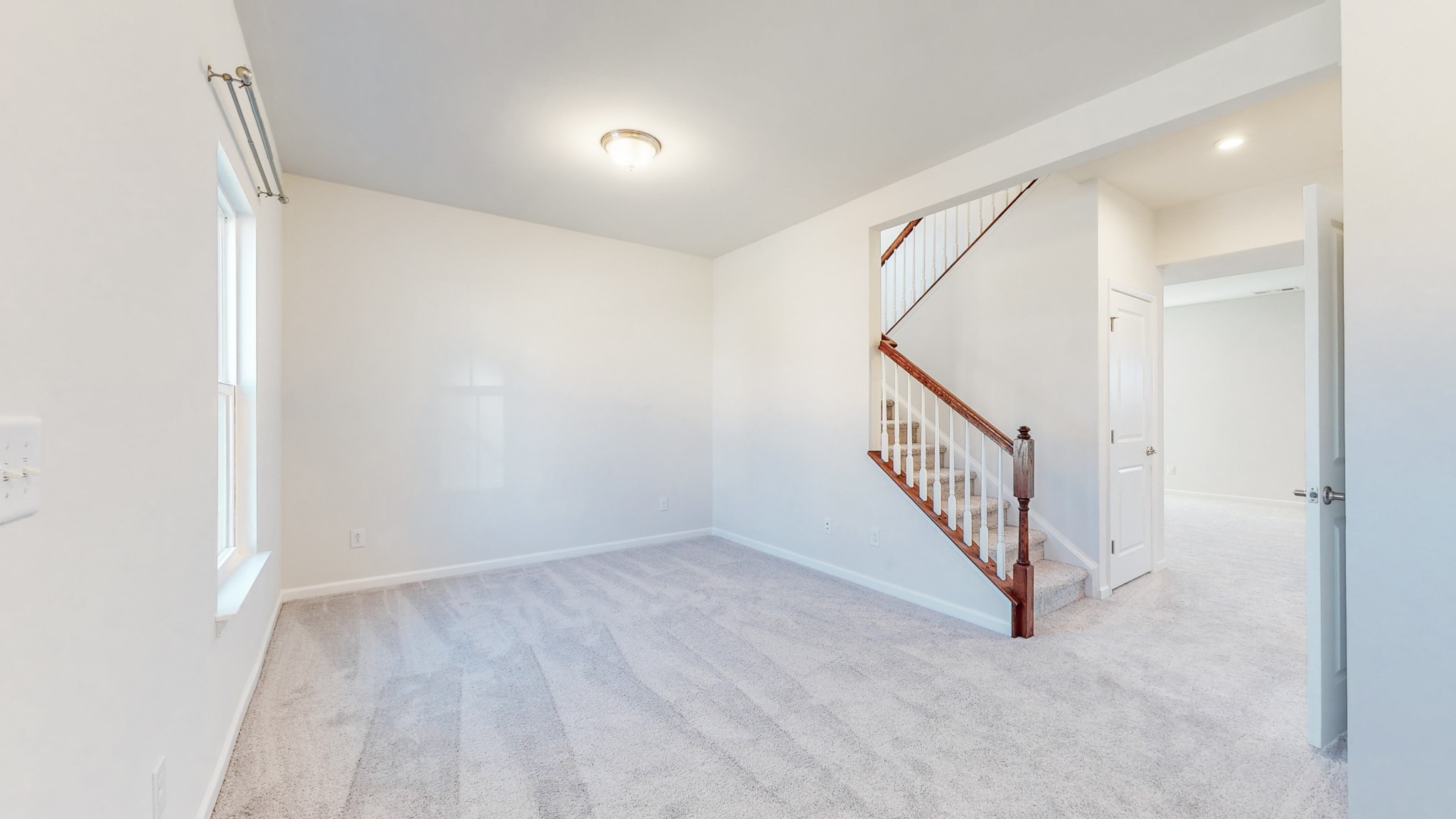 1845 Amesbury Ln