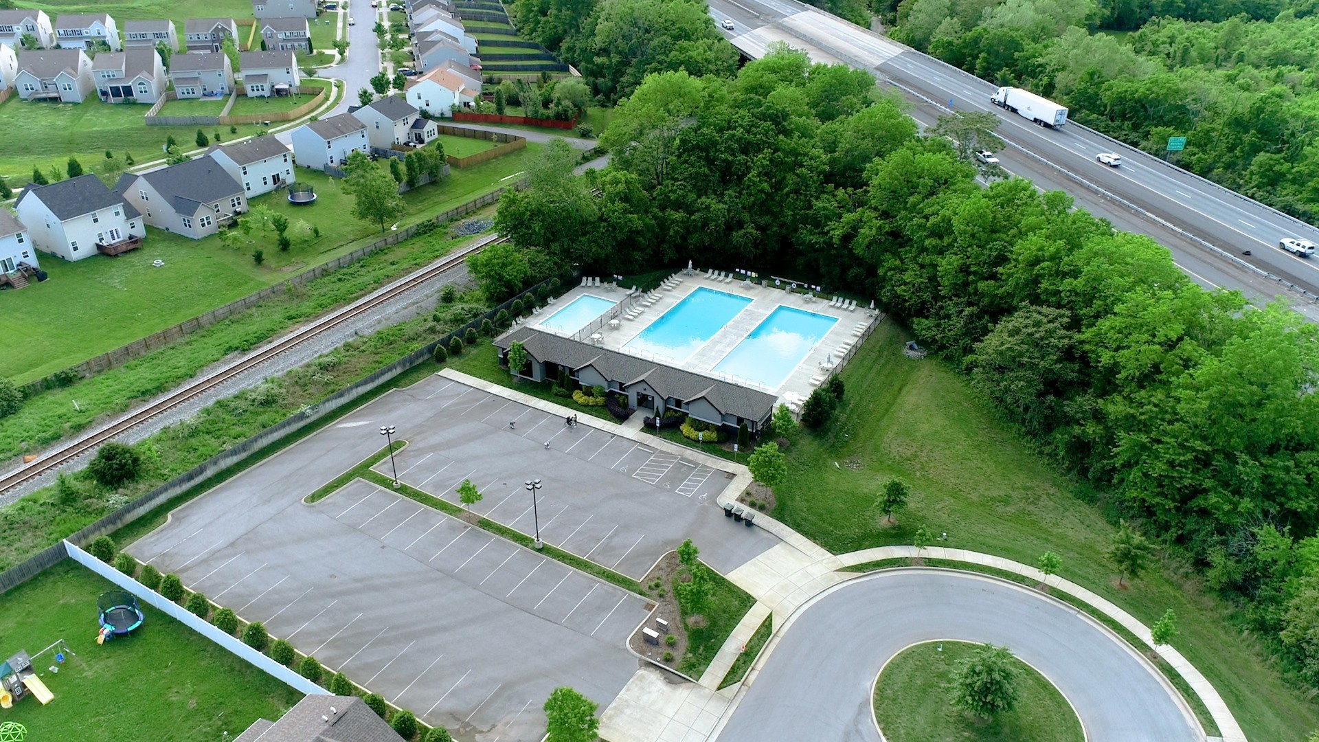 1845 Amesbury Ln