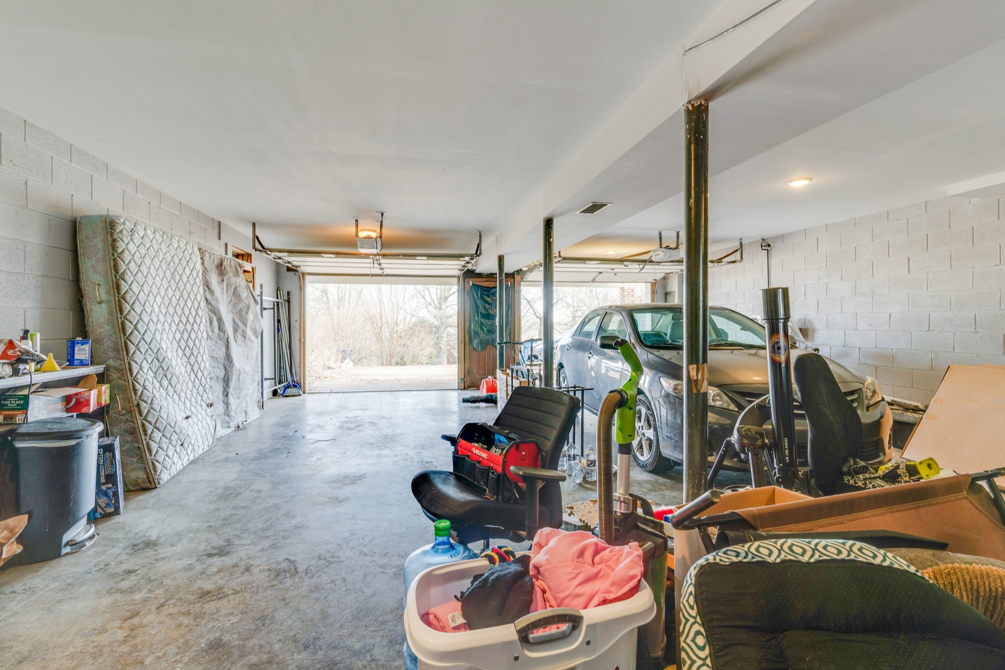 314 Hunters Ln