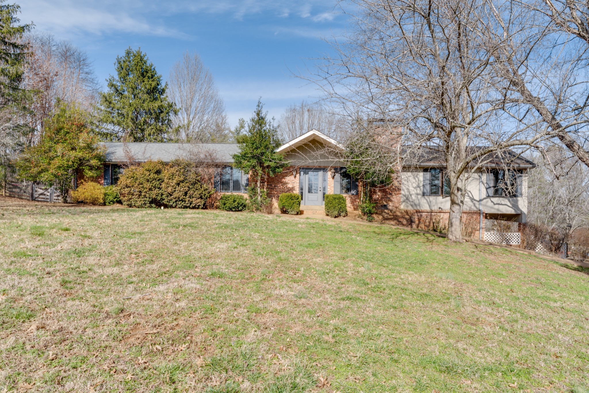 314 Hunters Ln