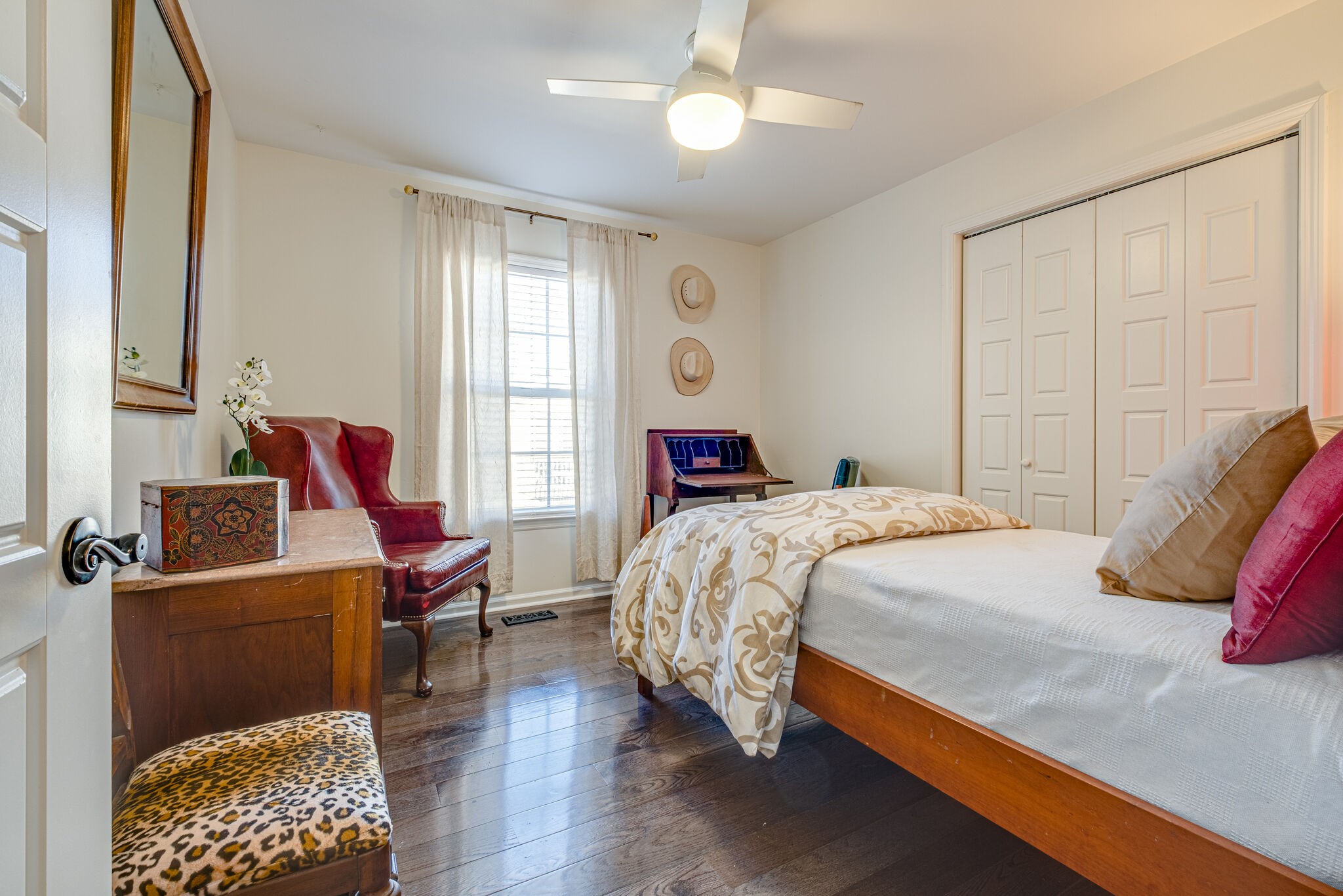 115 Cottage Pl Unit: 15