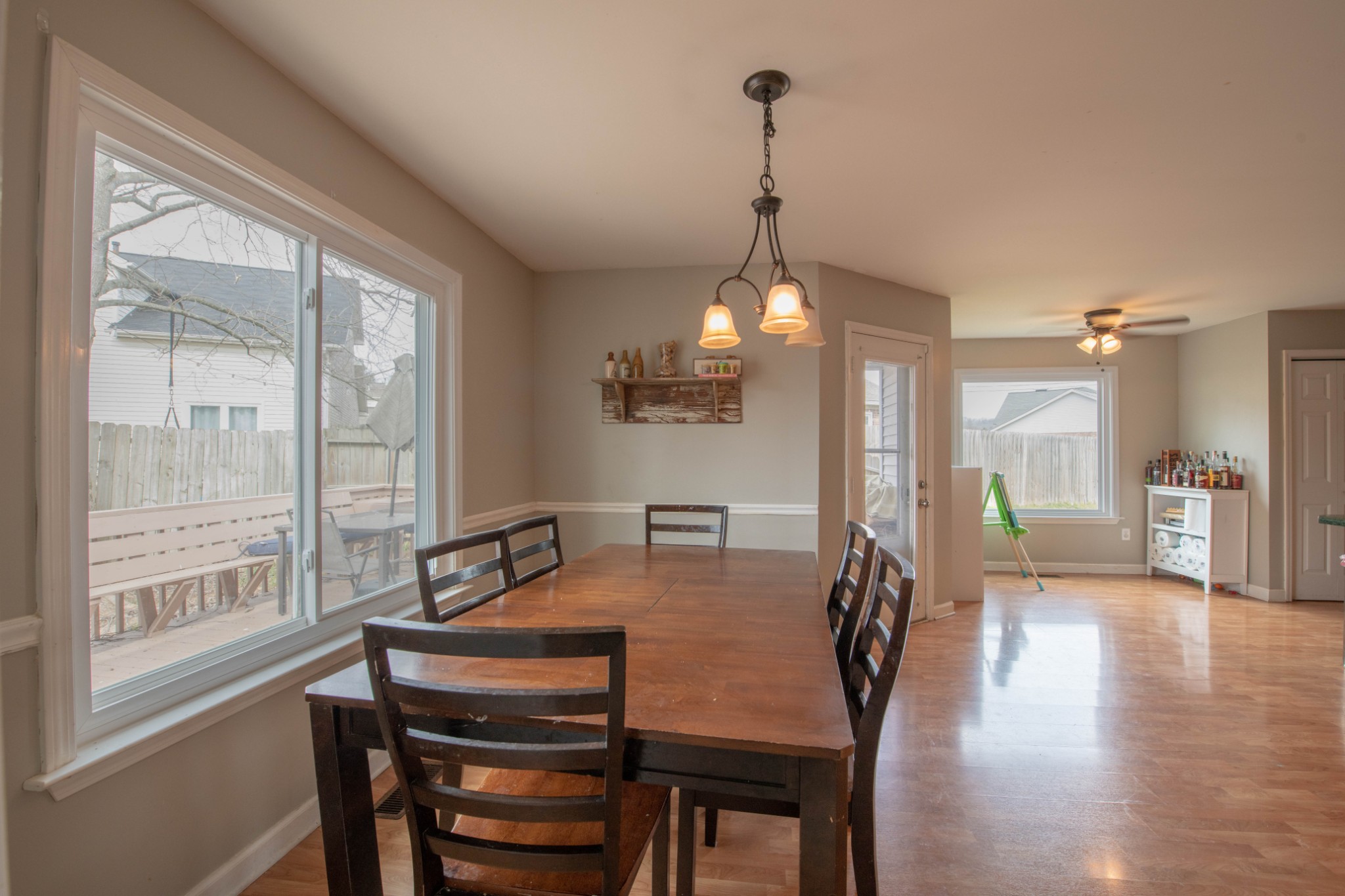 304 Roslyn Ct