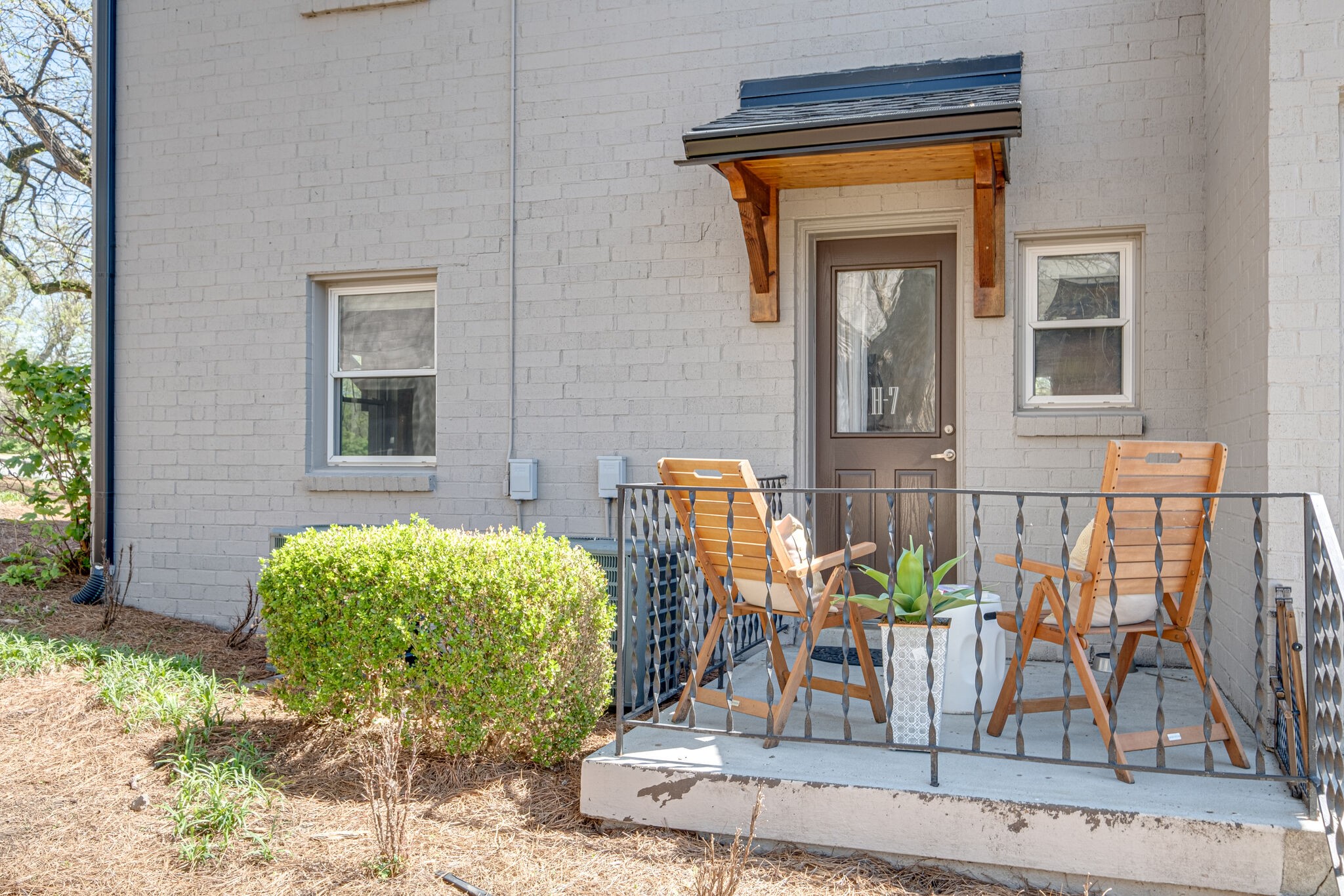 2831 Hillside Dr Unit: H7