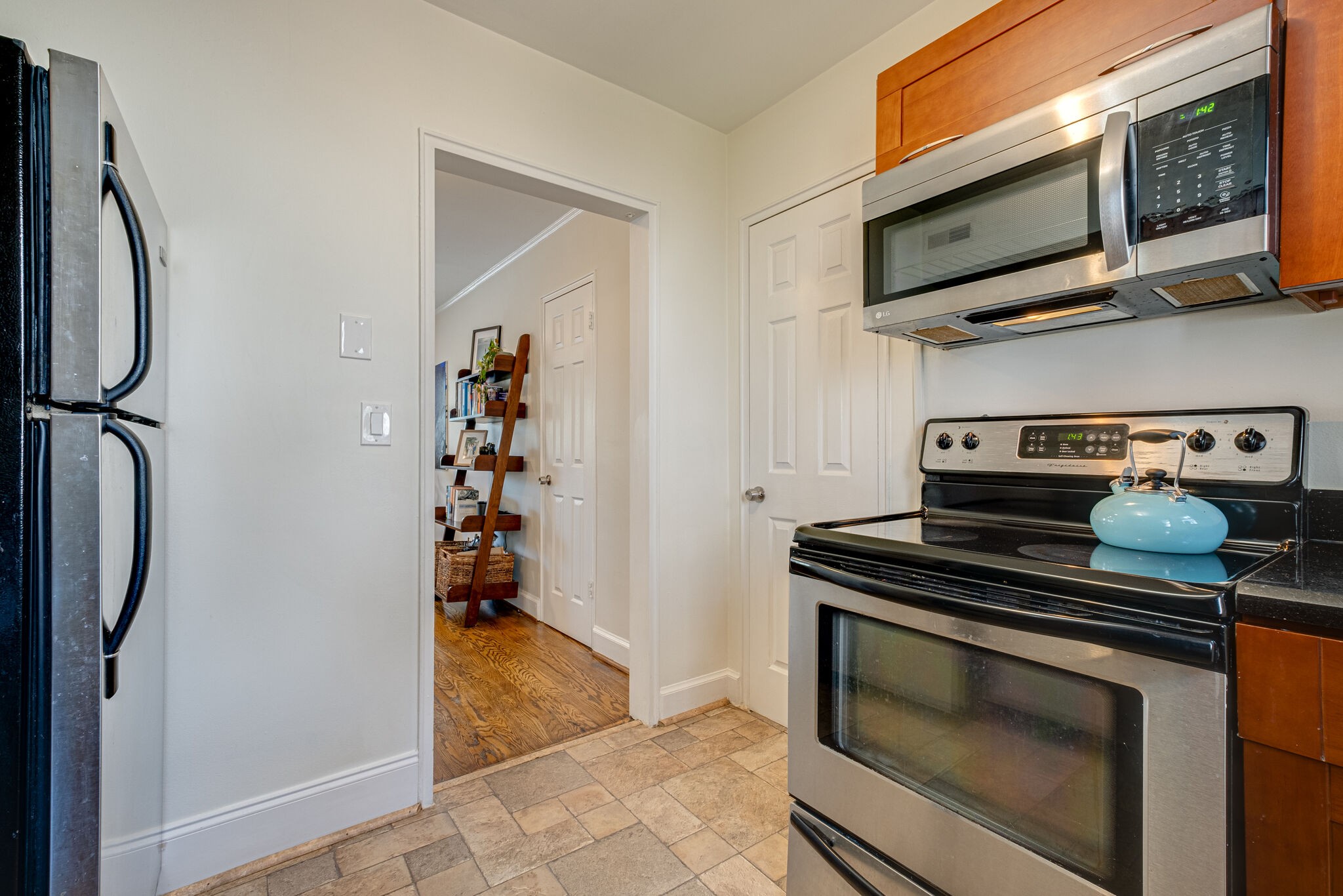 2831 Hillside Dr Unit: H7