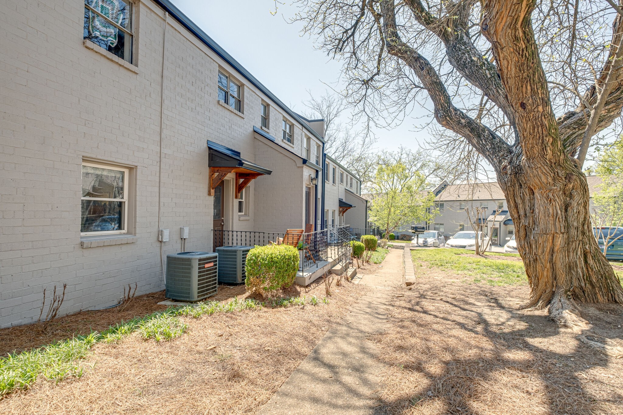 2831 Hillside Dr Unit: H7
