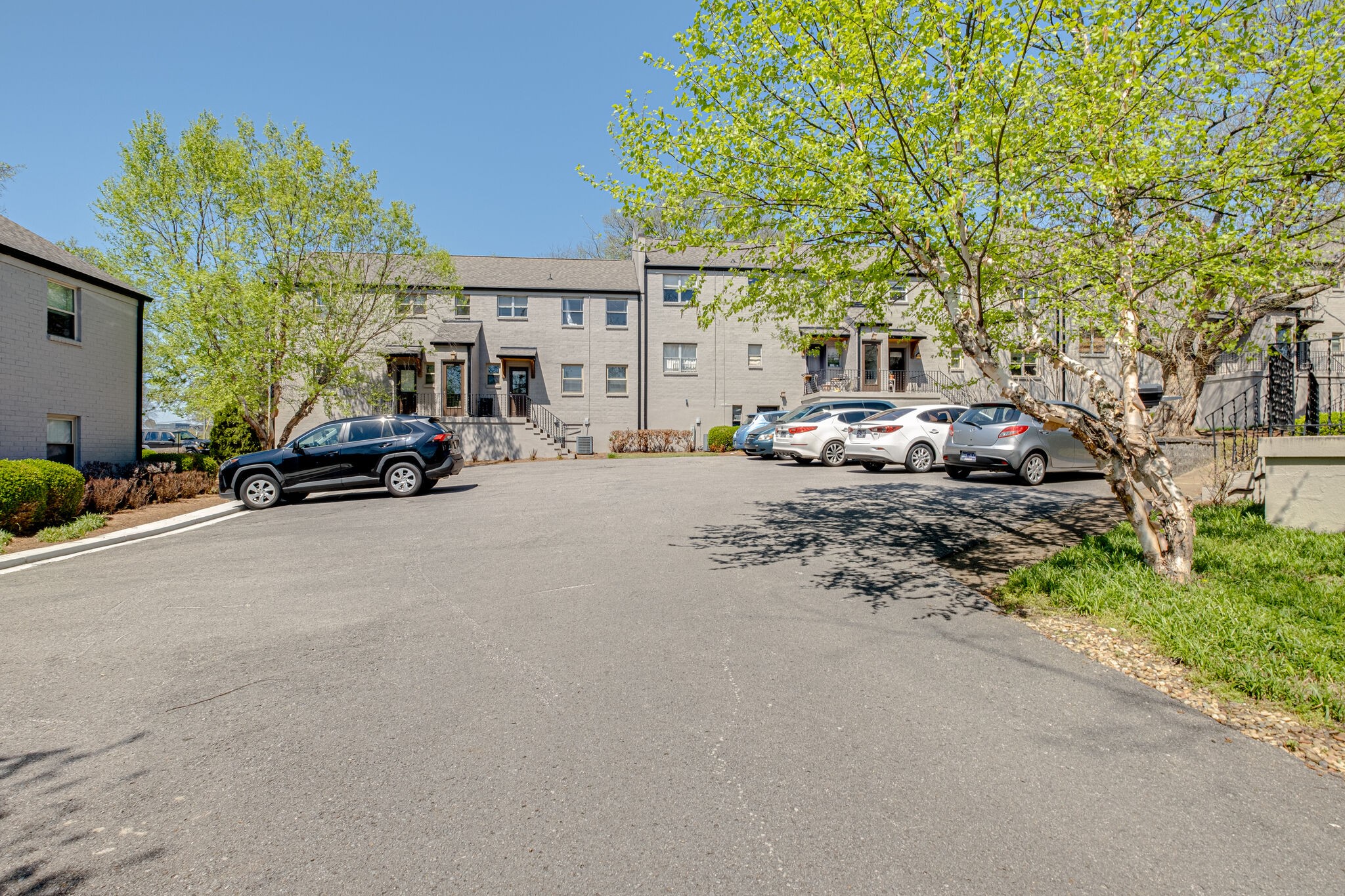 2831 Hillside Dr Unit: H7