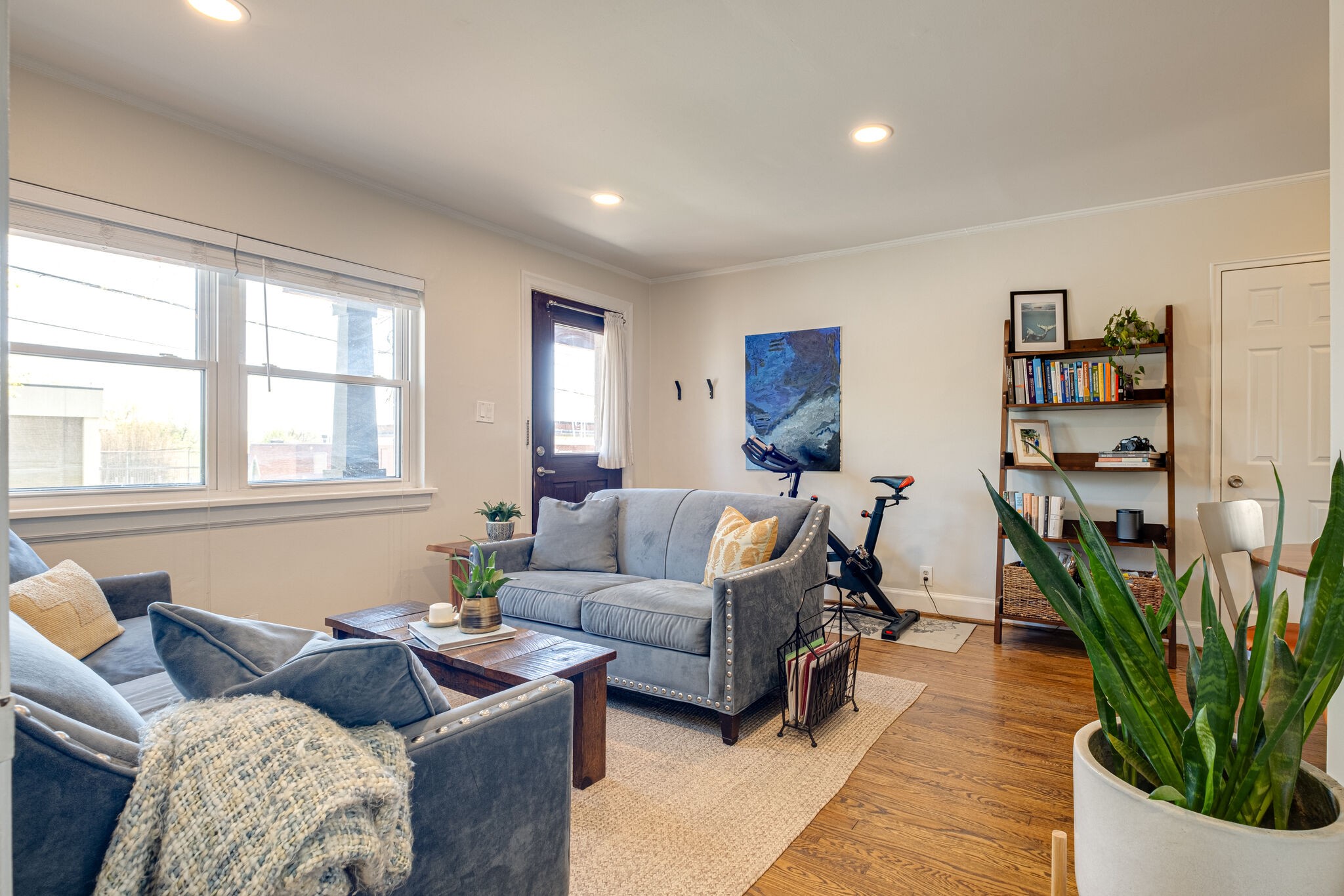 2831 Hillside Dr Unit: H7
