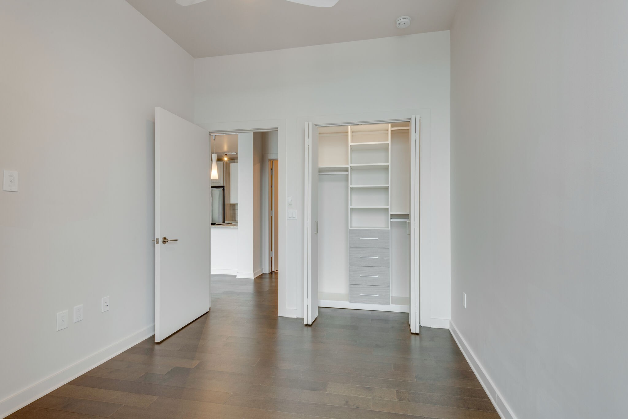 515 Church St Unit: 3208
