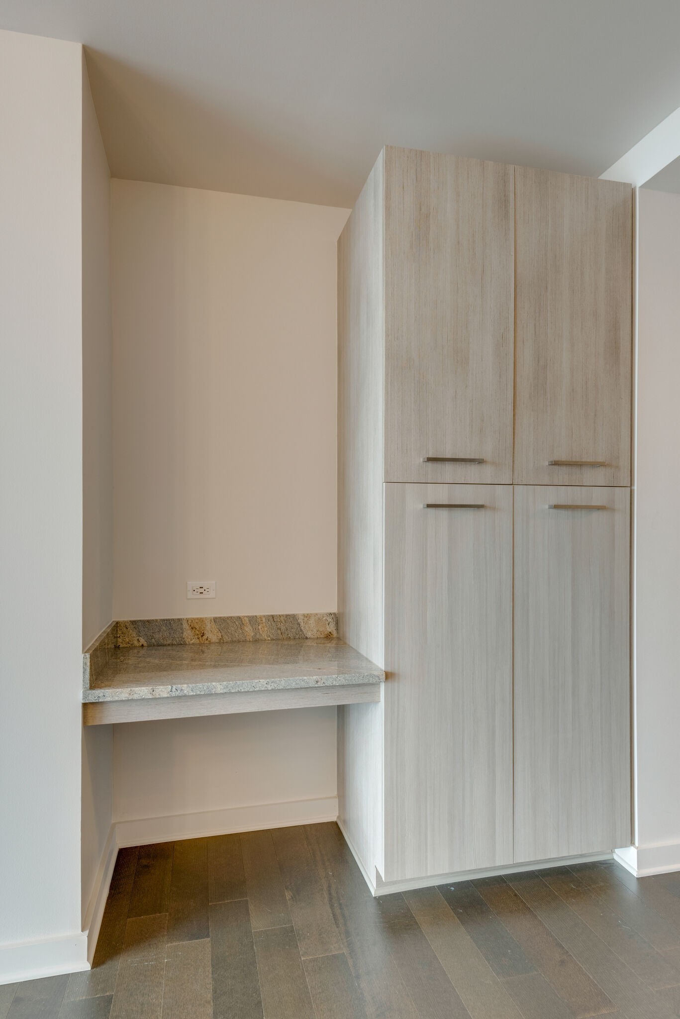 515 Church St Unit: 3208