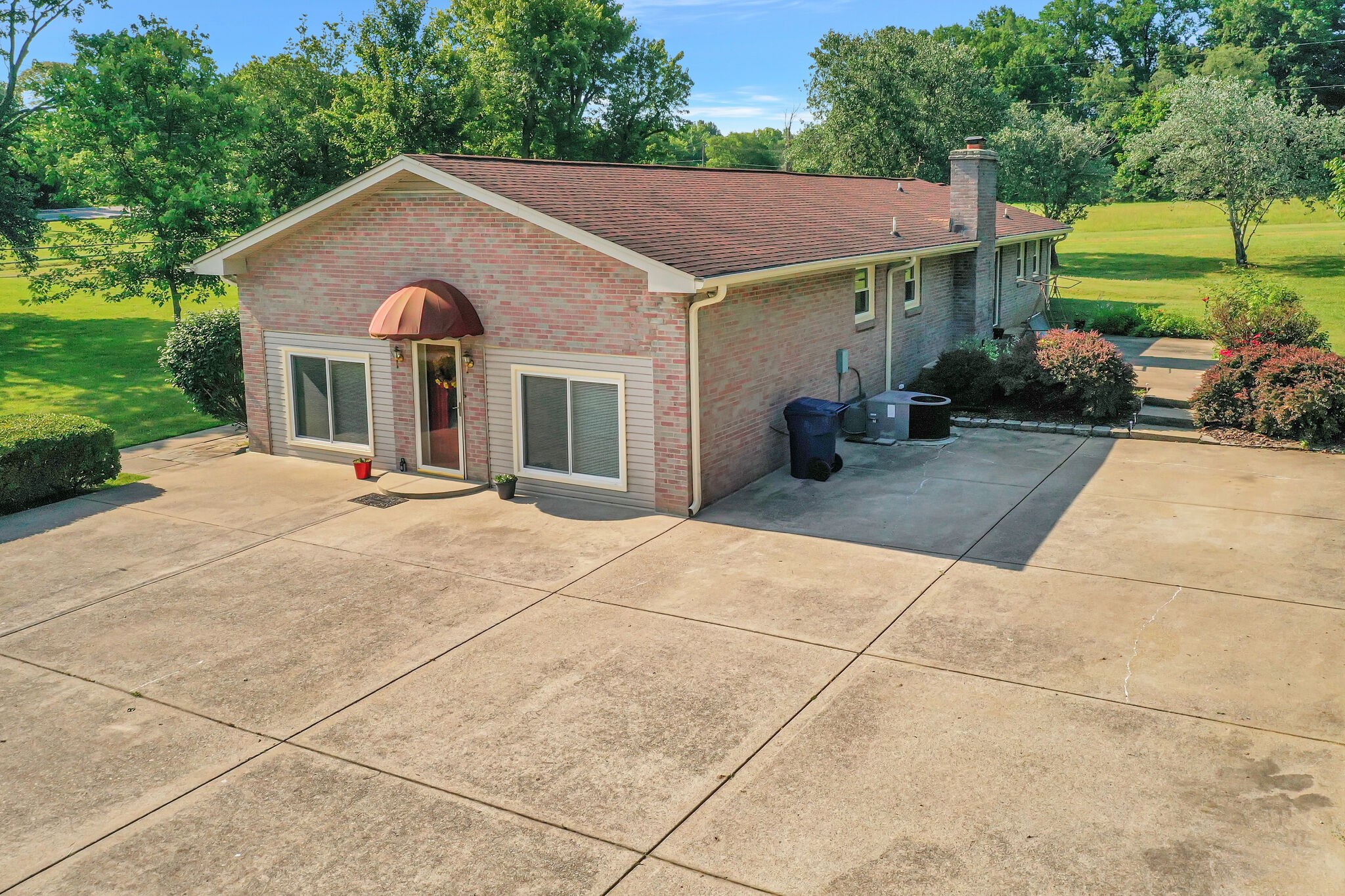 8545 Whites Creek Pike