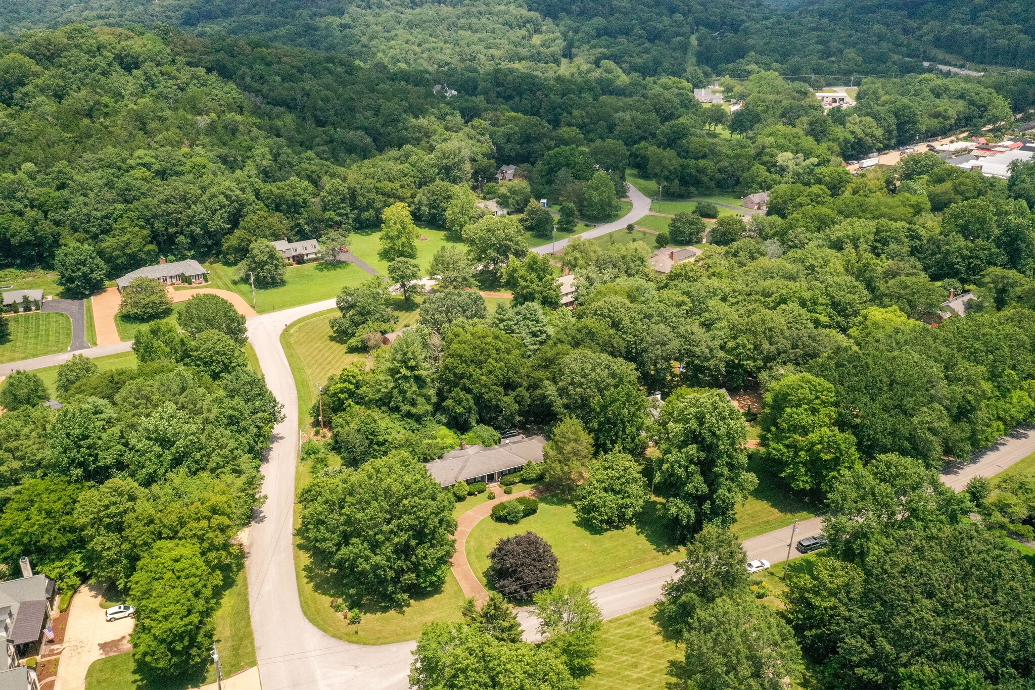 2400 McIntyre Ct