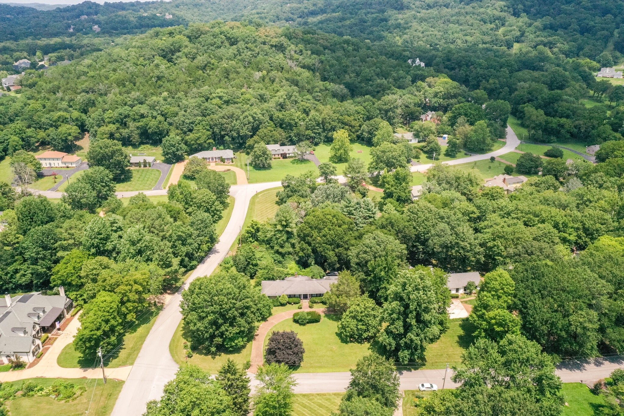 2400 McIntyre Ct