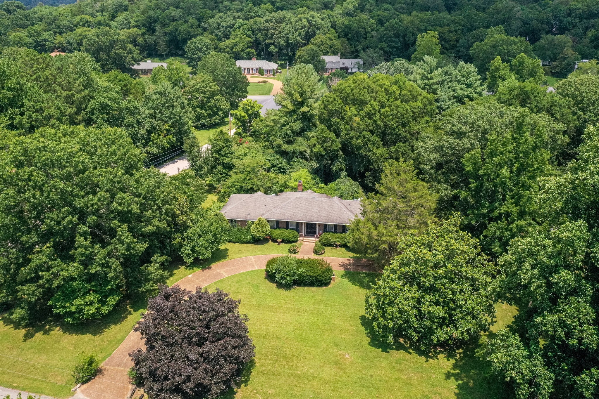 2400 McIntyre Ct
