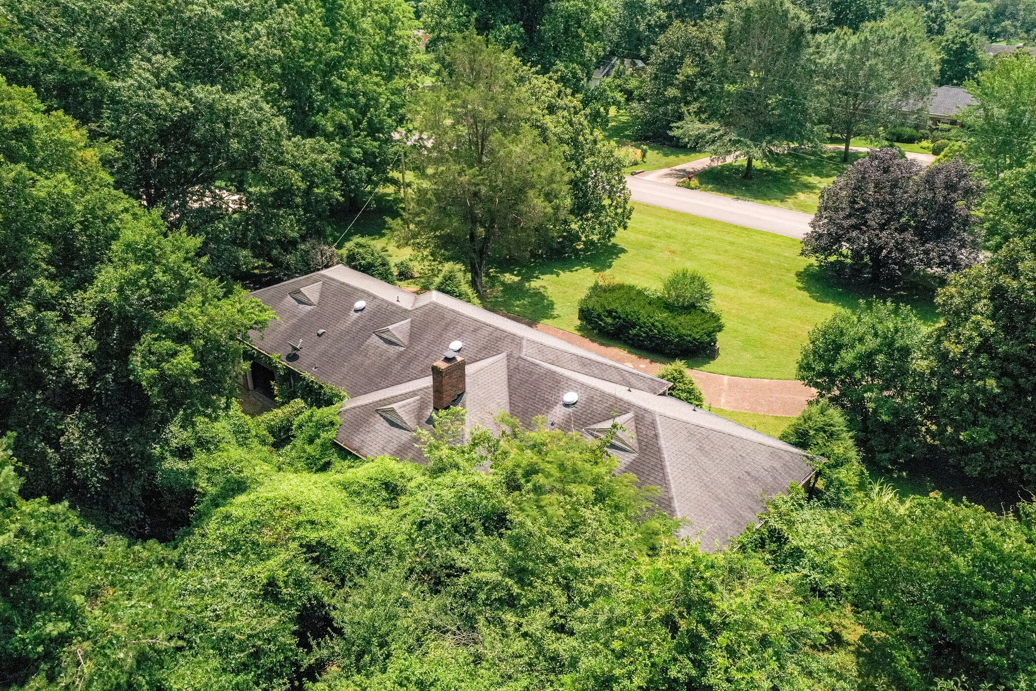 2400 McIntyre Ct