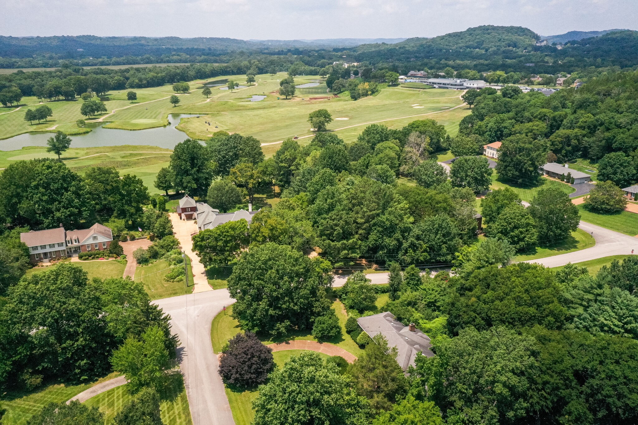 2400 McIntyre Ct