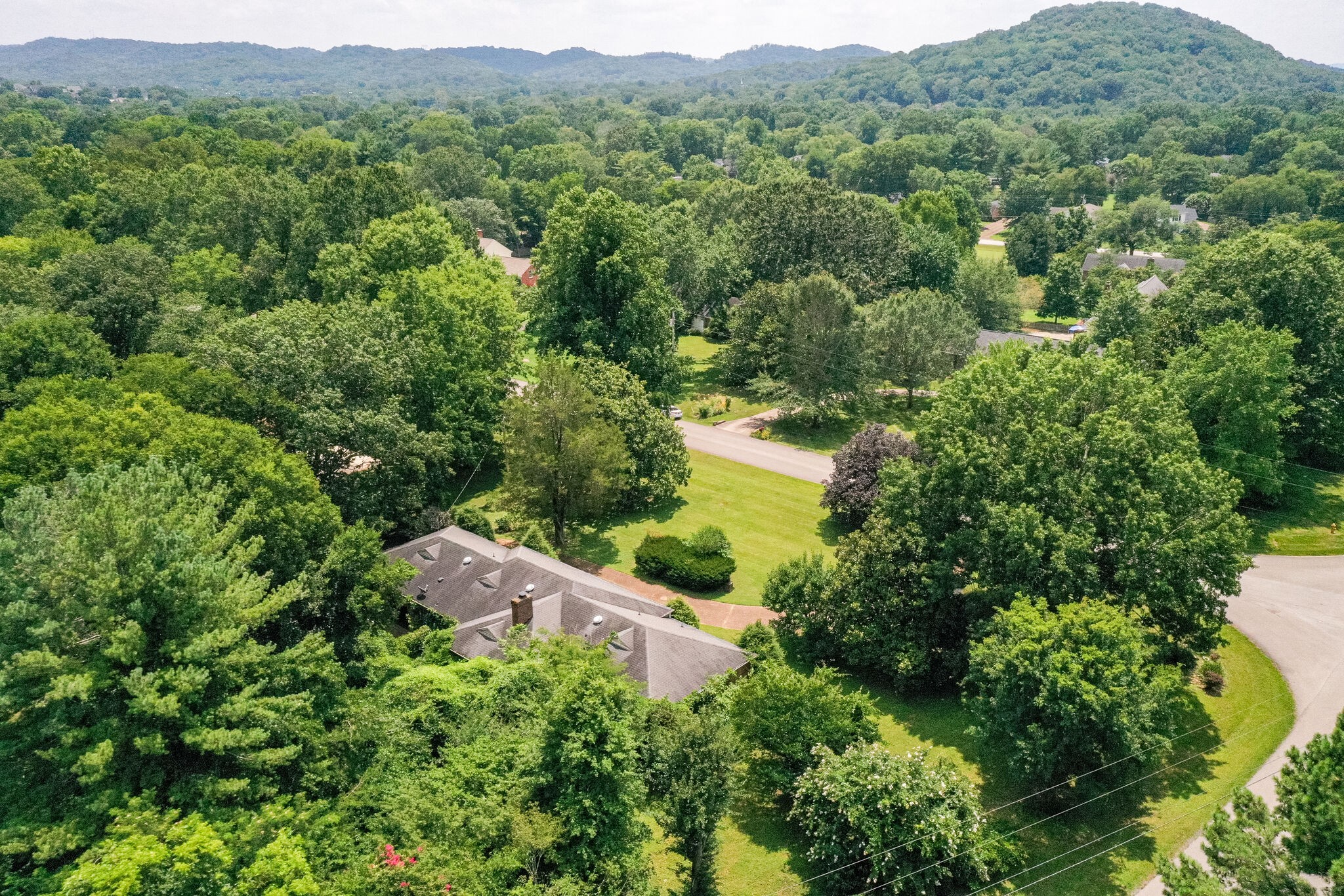 2400 McIntyre Ct