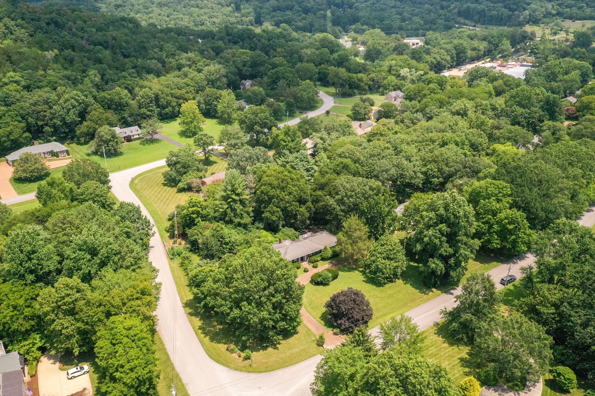 2400 McIntyre Ct