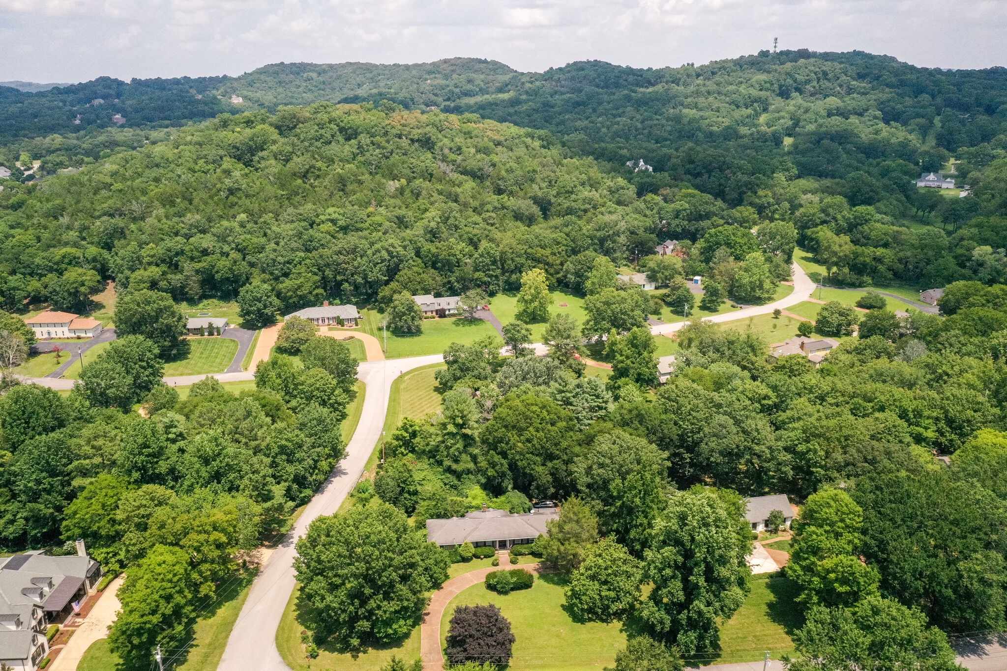 2400 McIntyre Ct