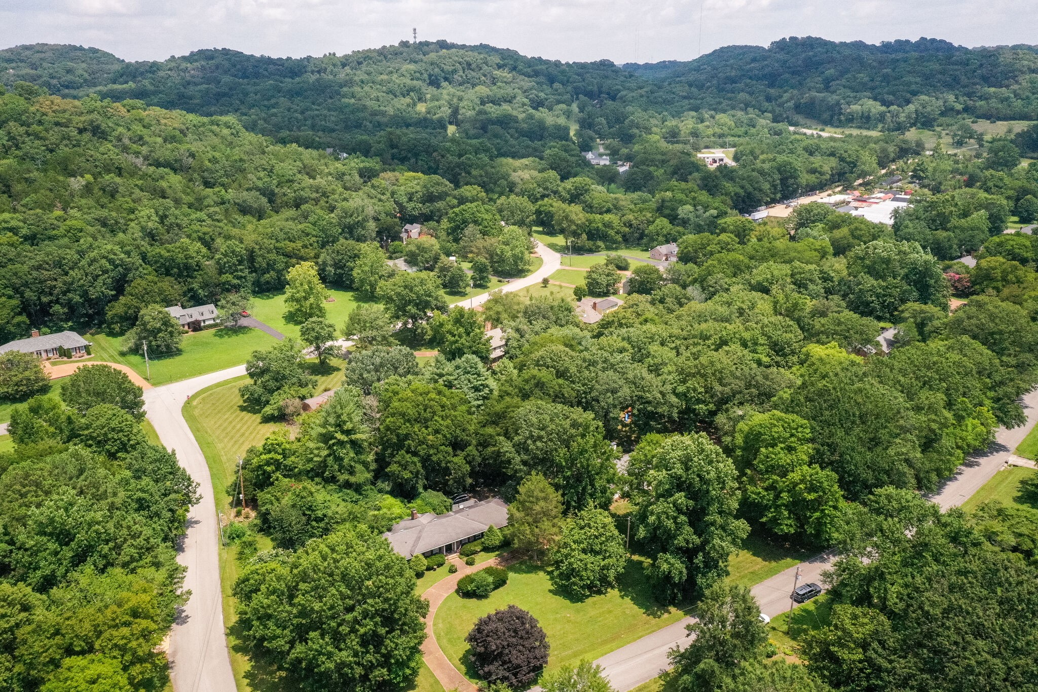 2400 McIntyre Ct