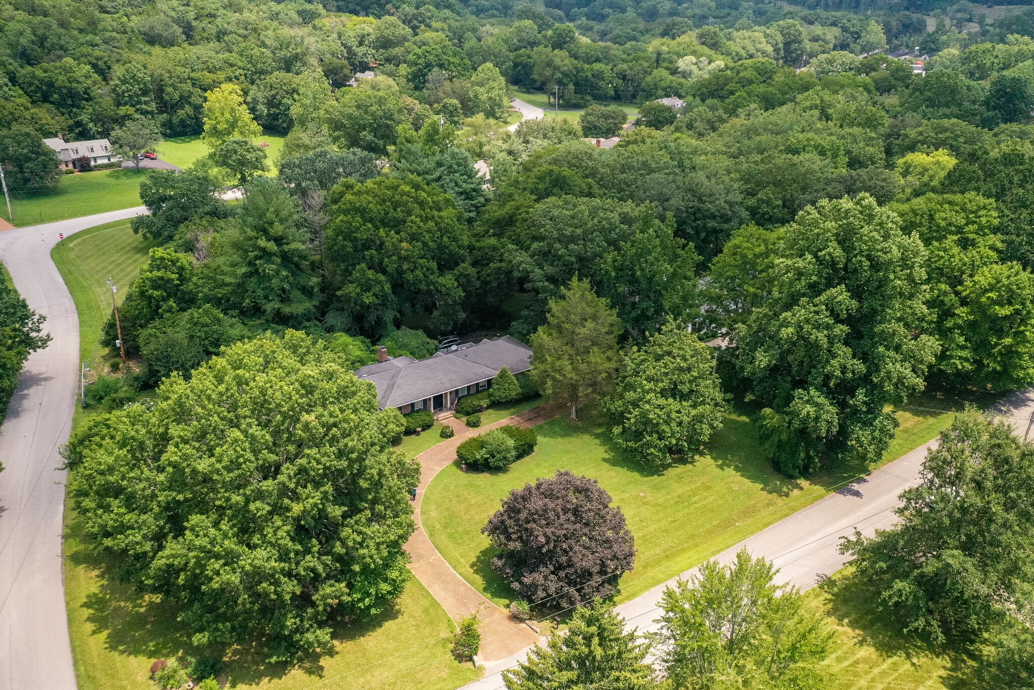 2400 McIntyre Ct