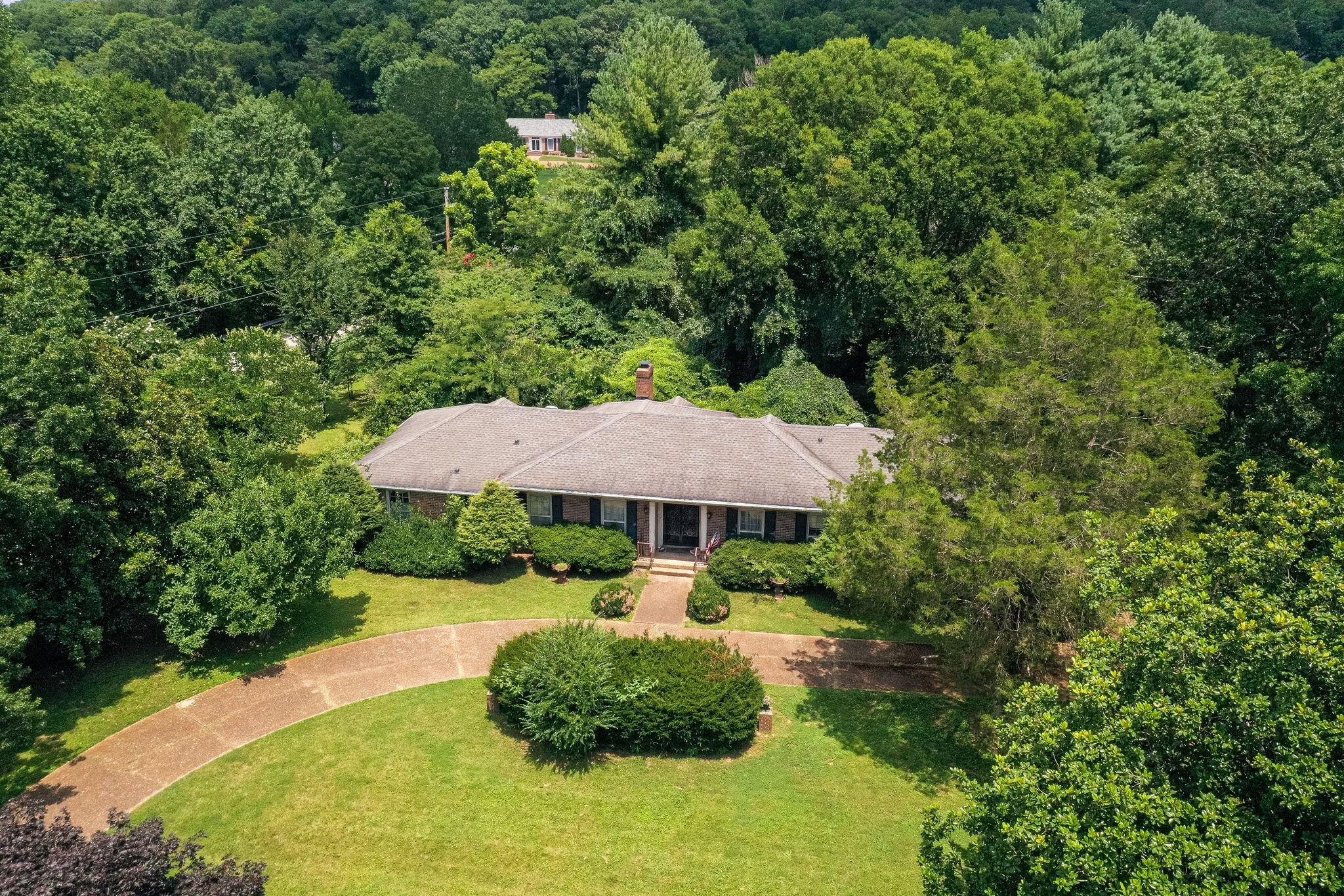 2400 McIntyre Ct