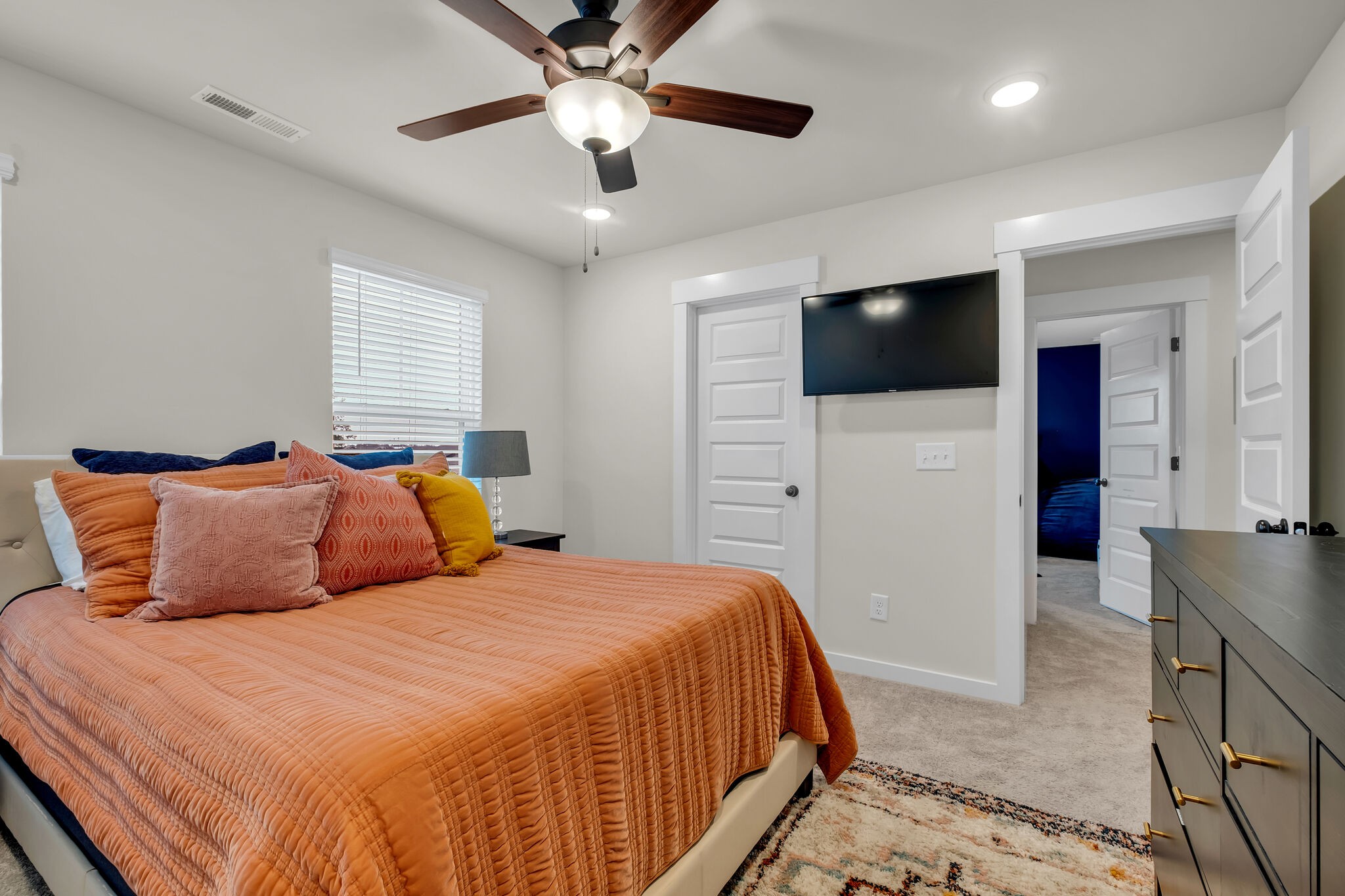 312 Griffin Ln