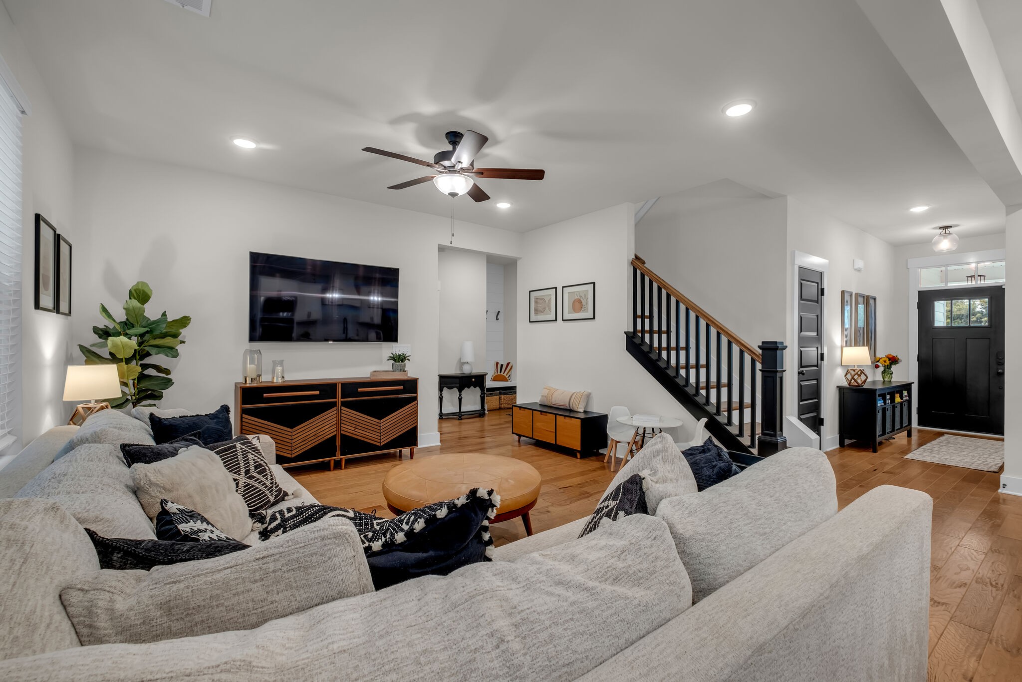 312 Griffin Ln