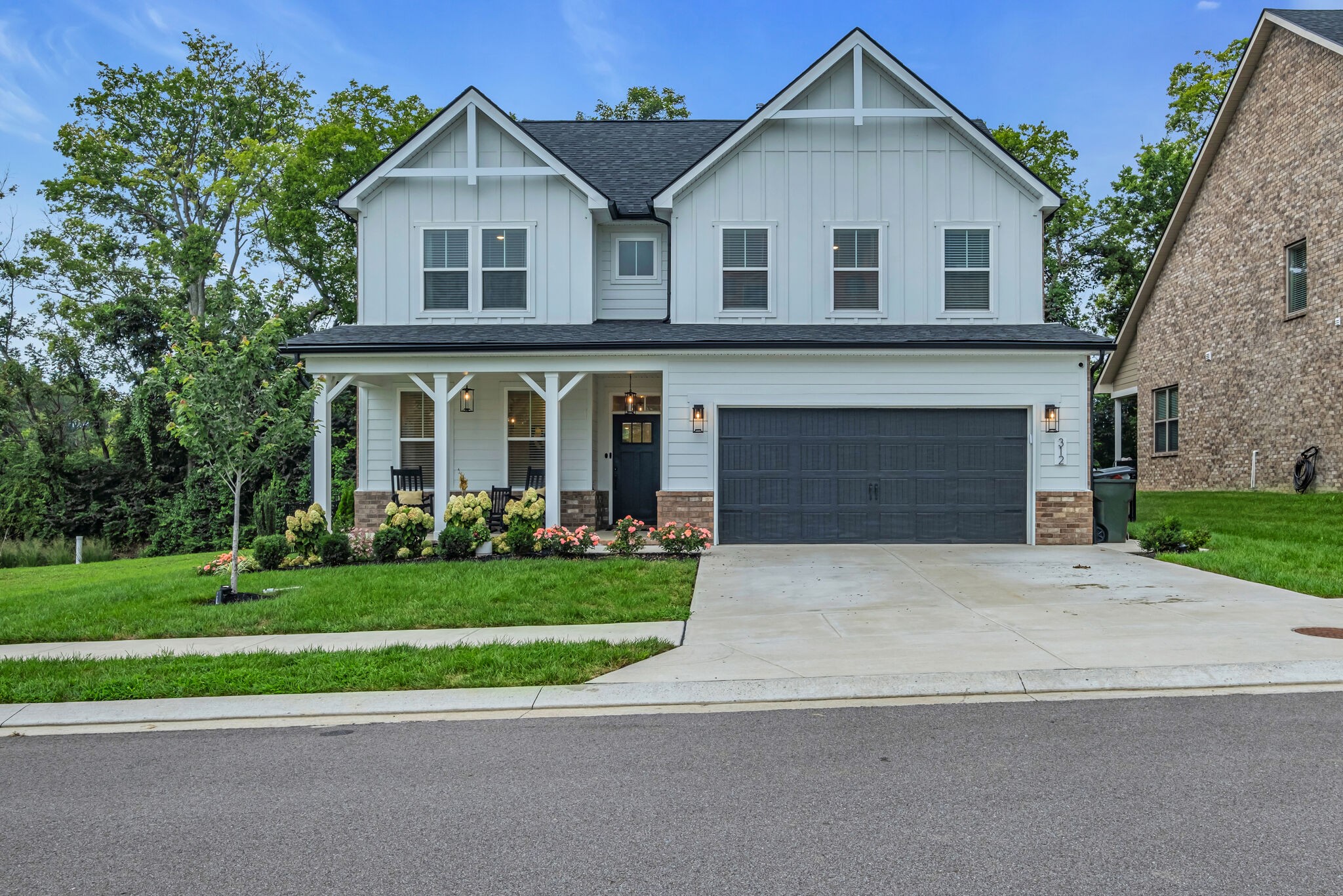 312 Griffin Ln
