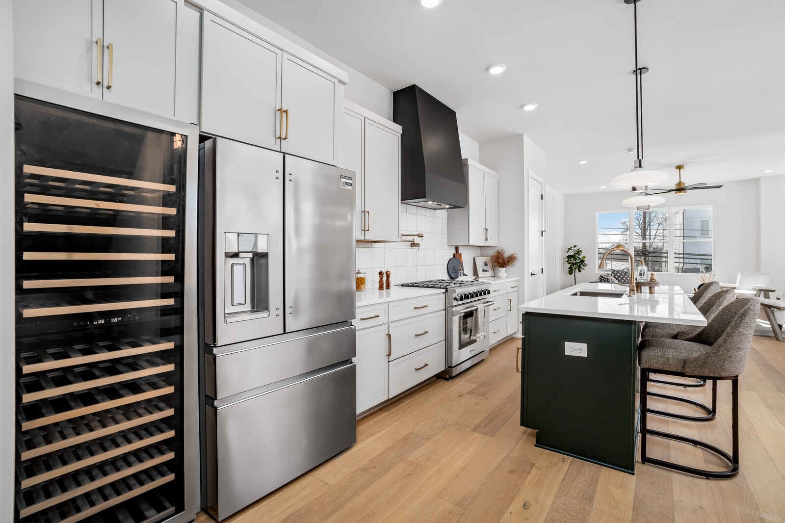 1057 E Trinity Ln Unit: B