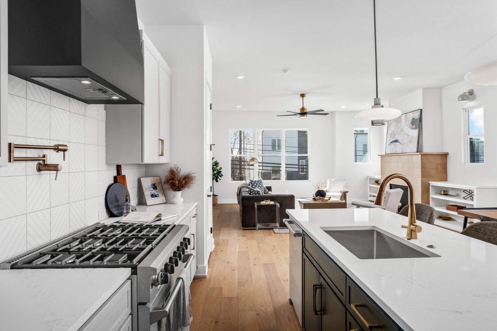 1057 E Trinity Ln Unit: B