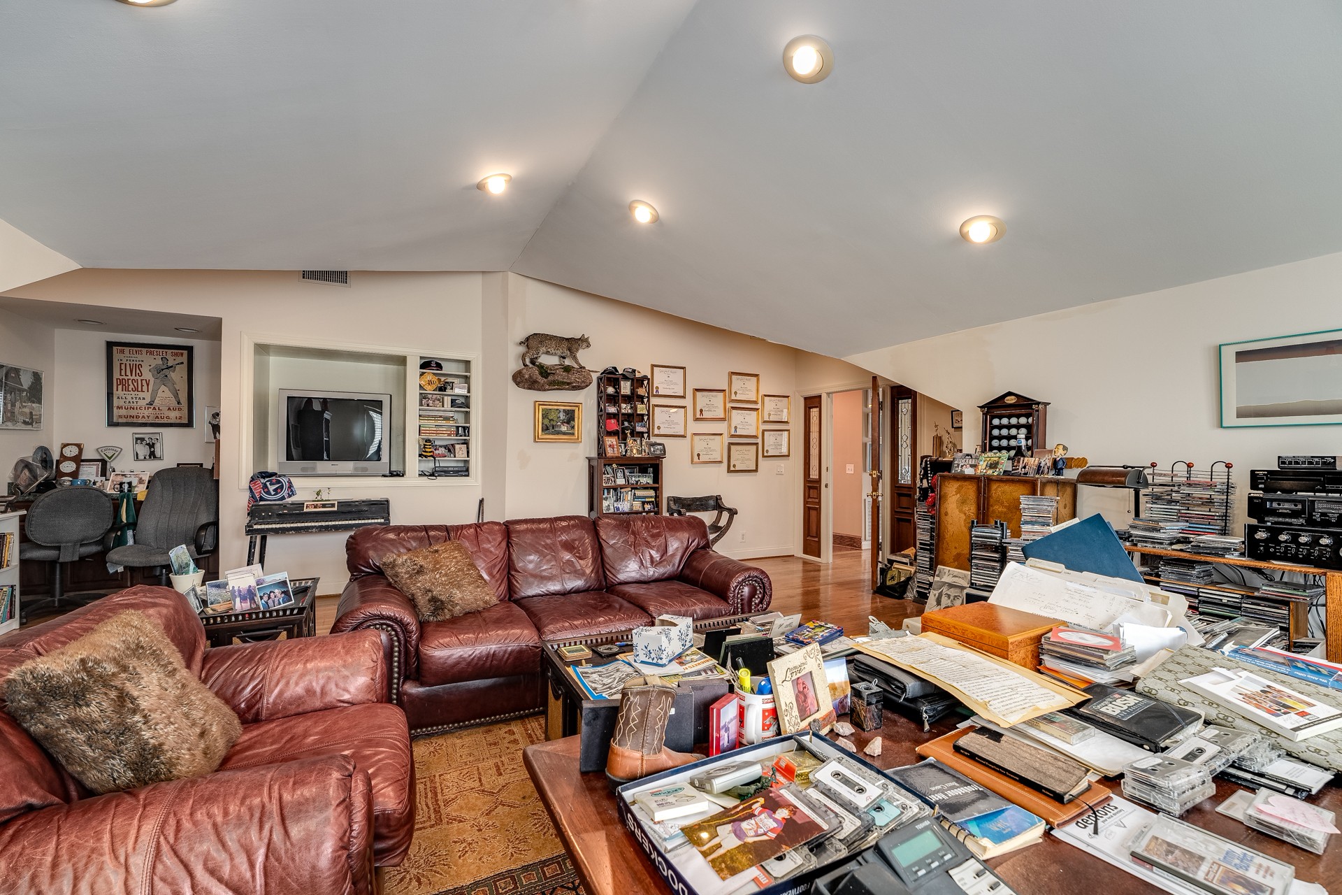 2804 Azalea Pl