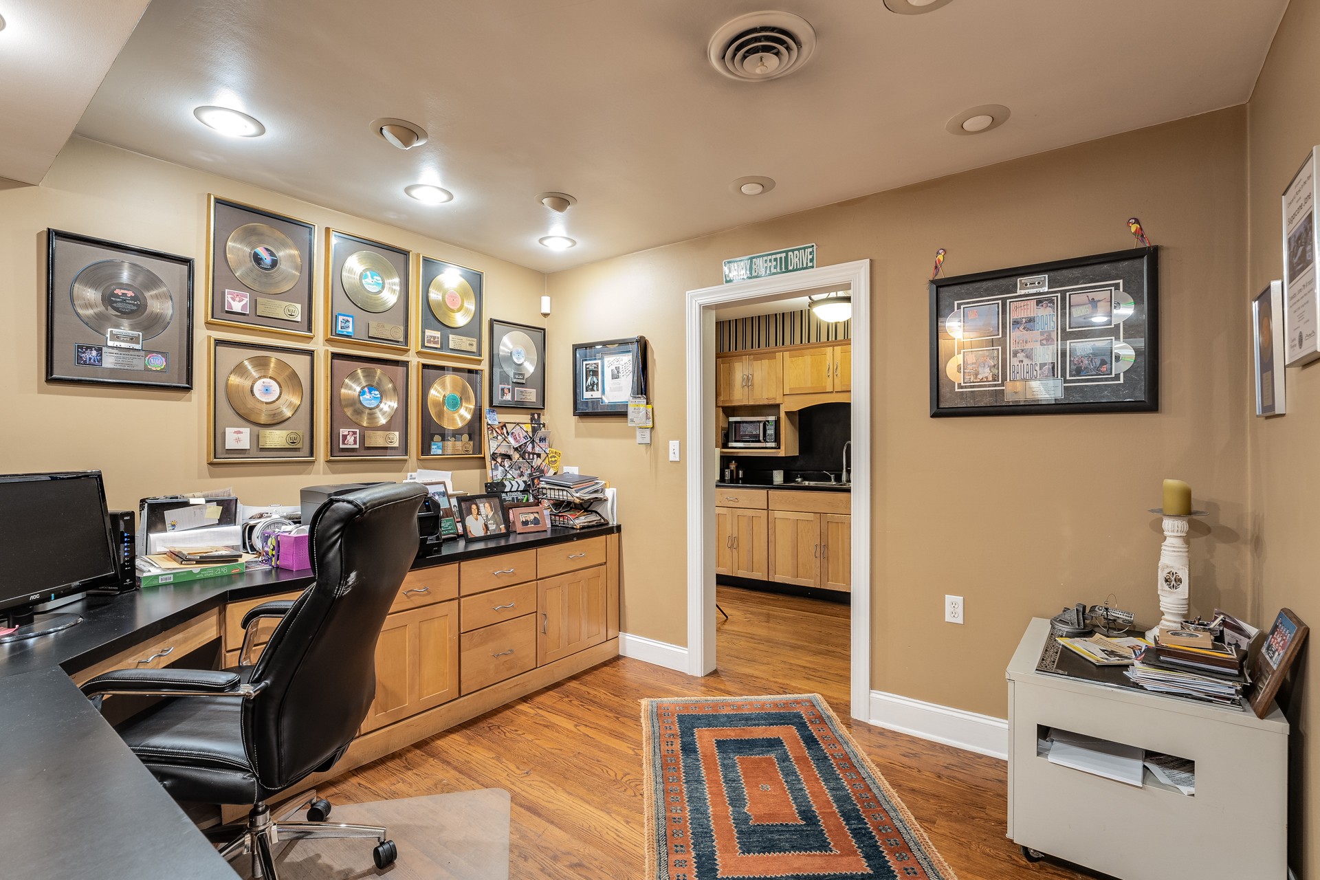 2804 Azalea Pl