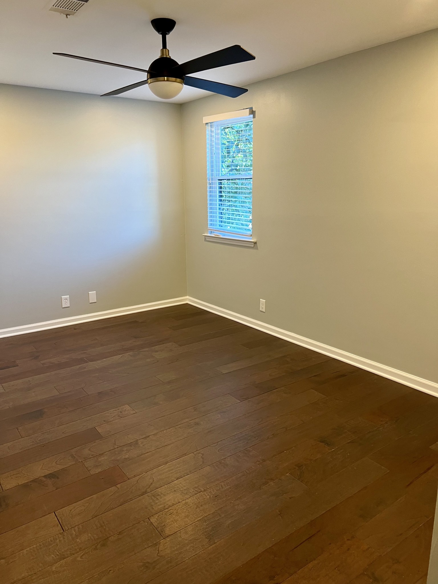 2112 Blair Blvd