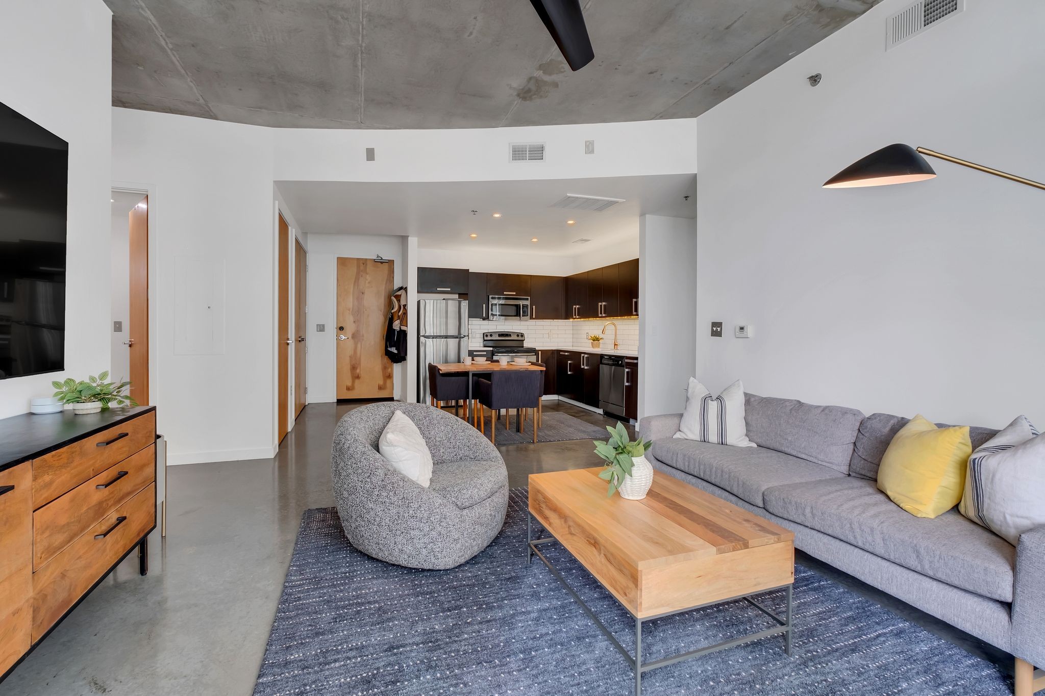 600 12th Ave, S Unit: 722
