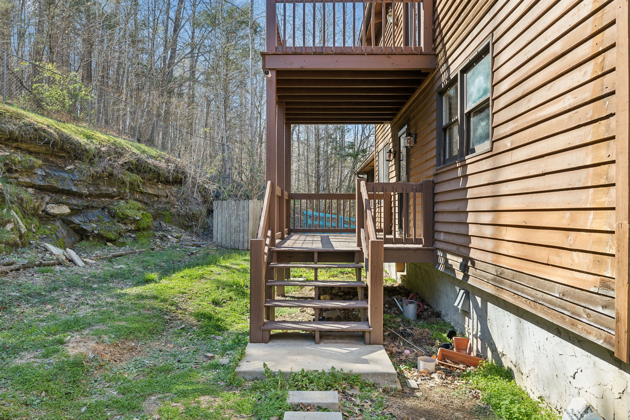 3755 Bear Hollow Rd