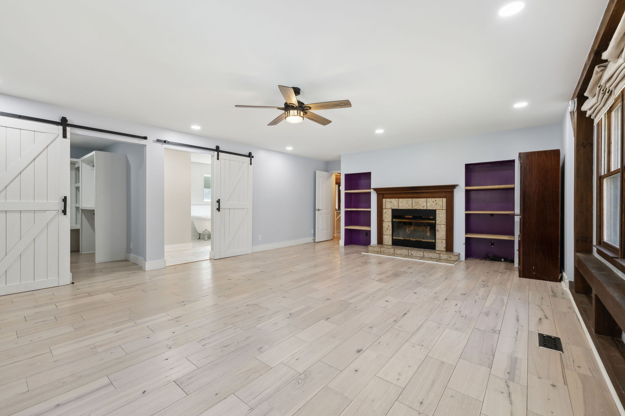 3755 Bear Hollow Rd