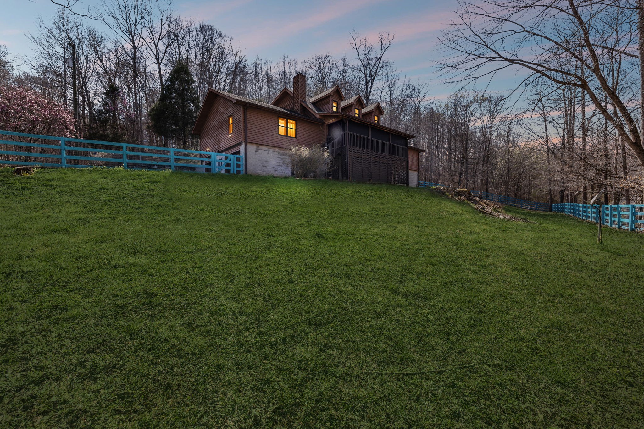 3755 Bear Hollow Rd