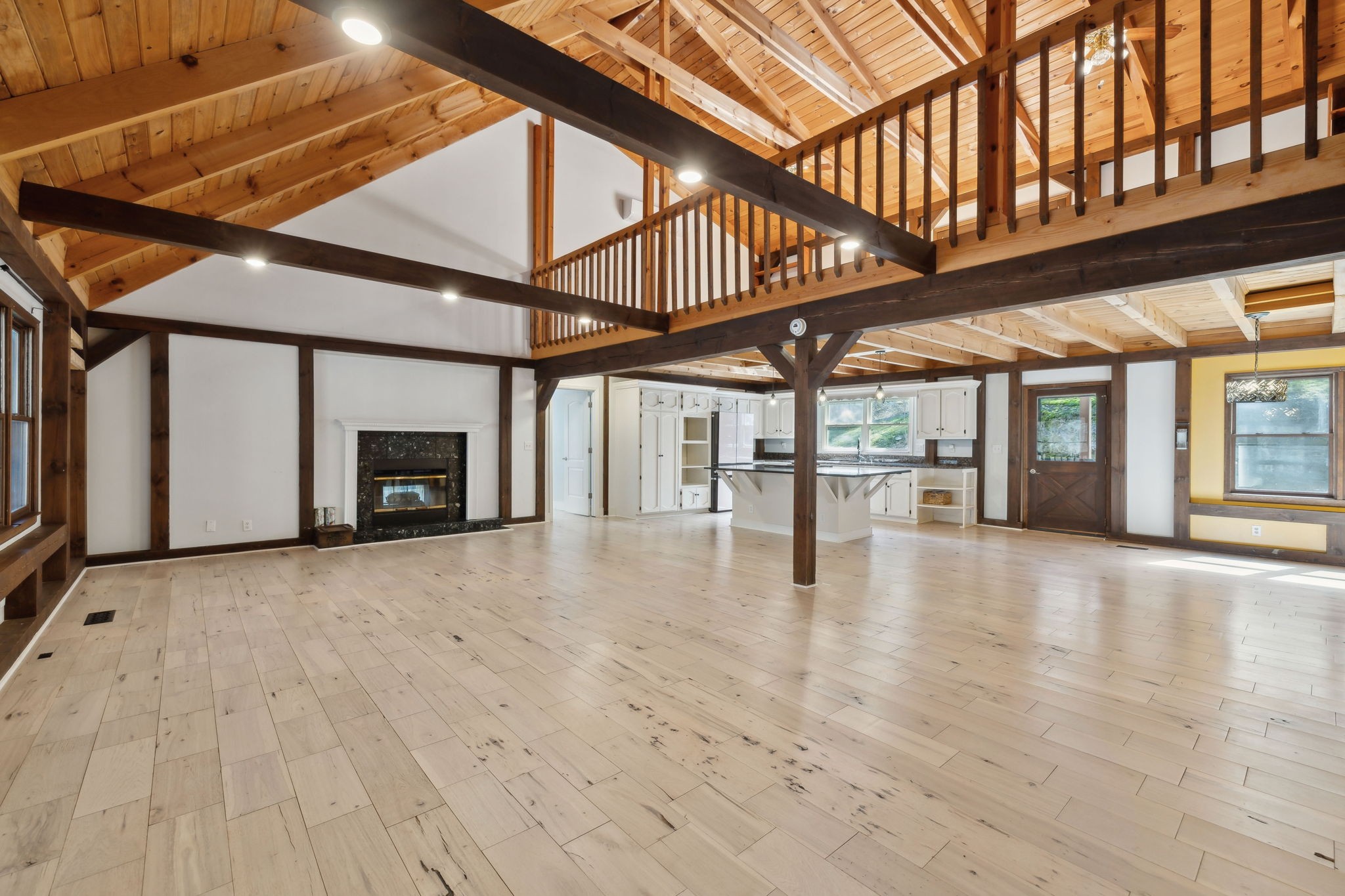 3755 Bear Hollow Rd