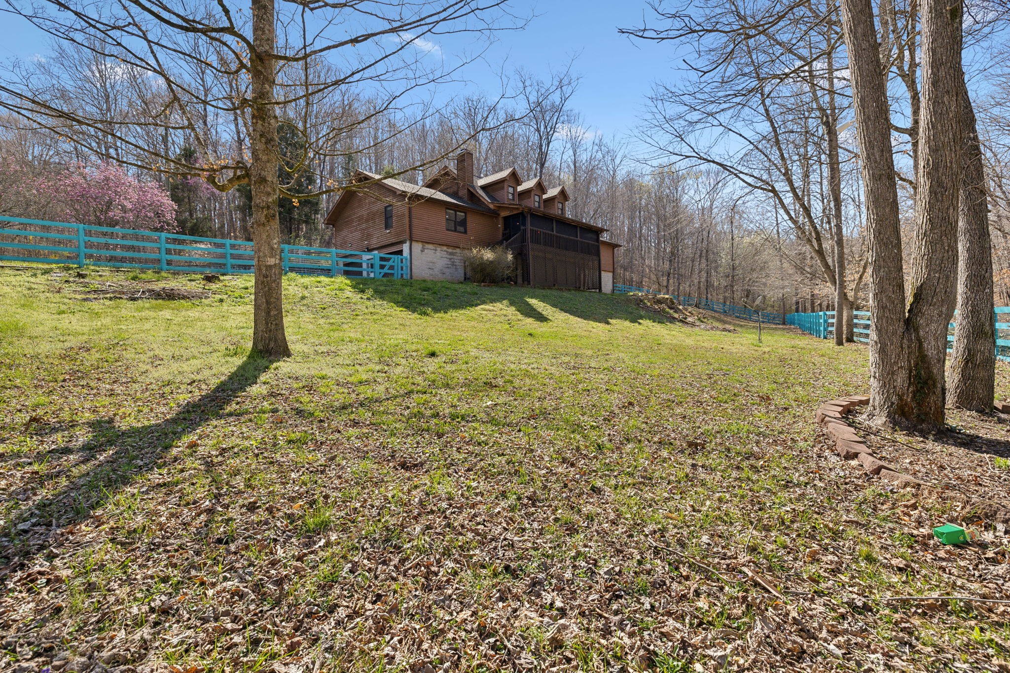3755 Bear Hollow Rd