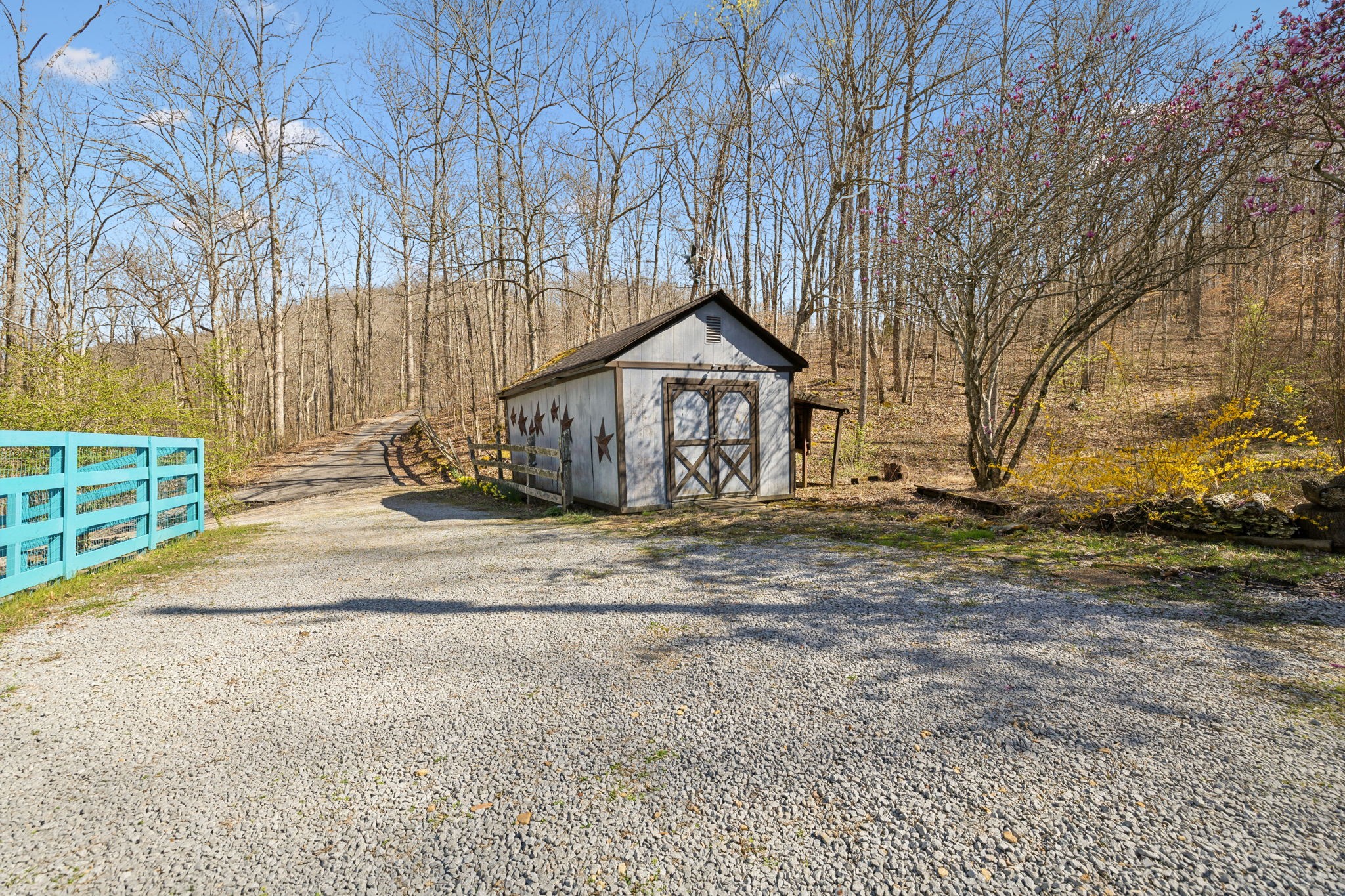 3755 Bear Hollow Rd