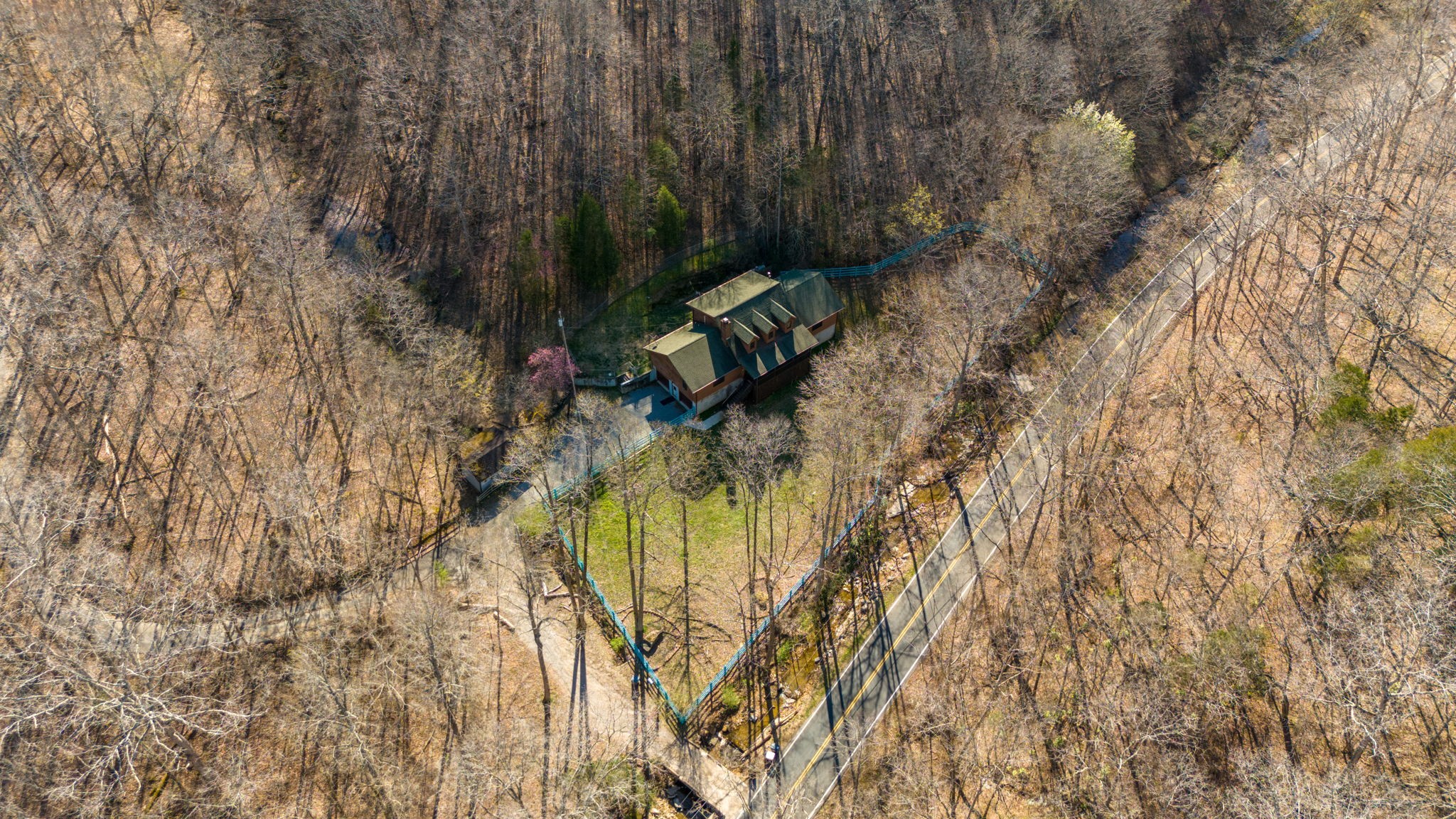 3755 Bear Hollow Rd