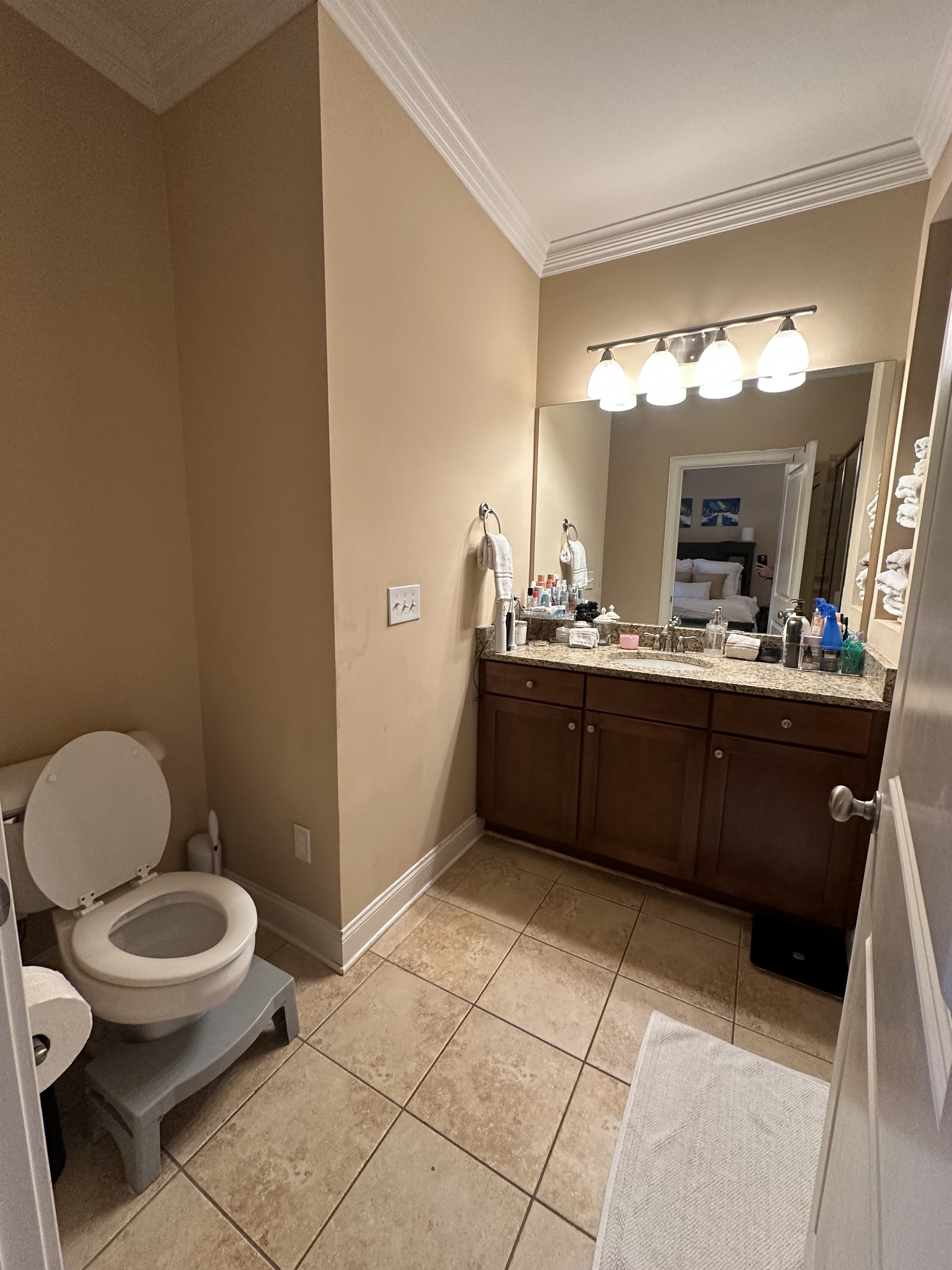 2114 Acklen Ave Unit: 305