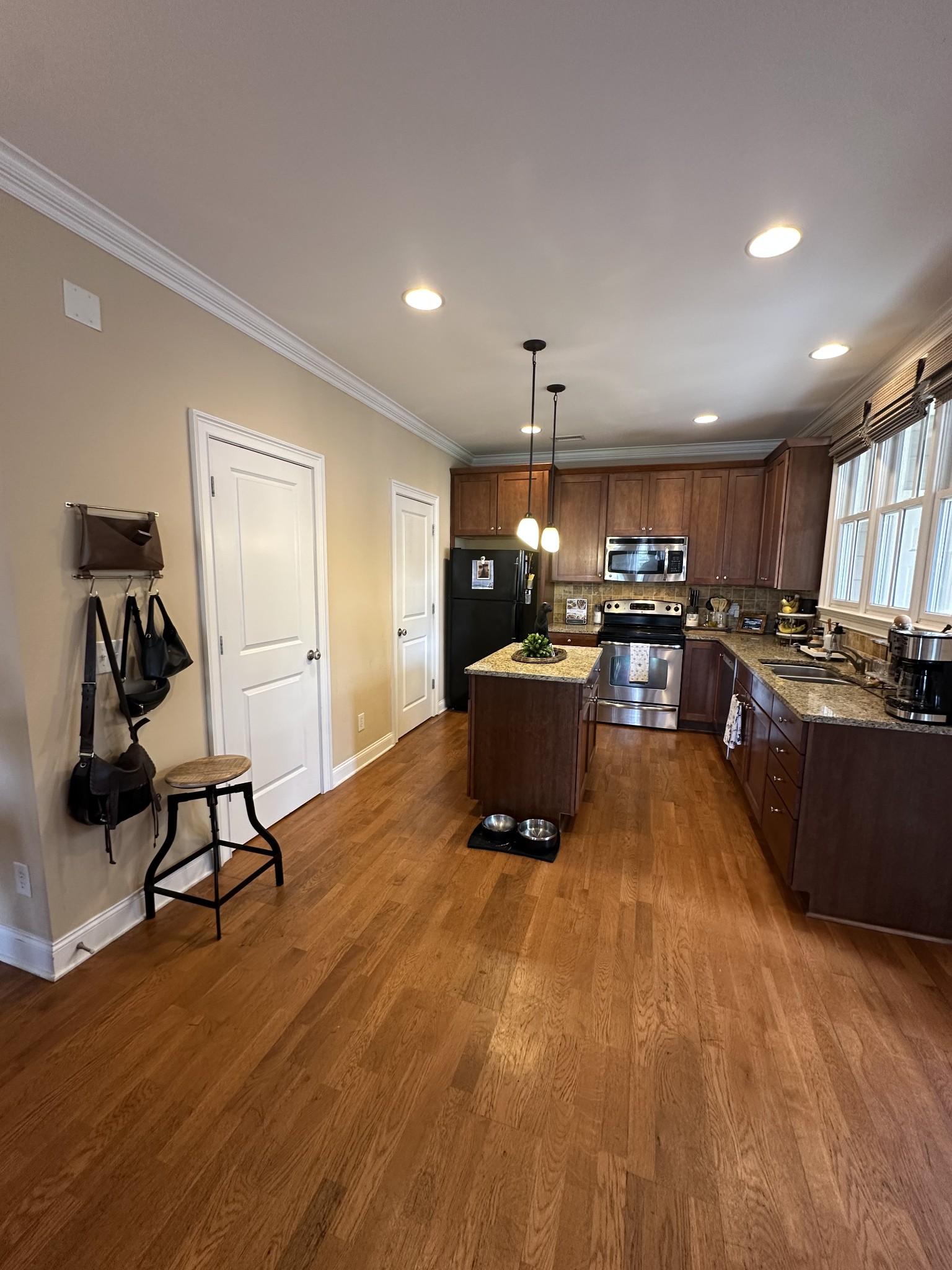 2114 Acklen Ave Unit: 305
