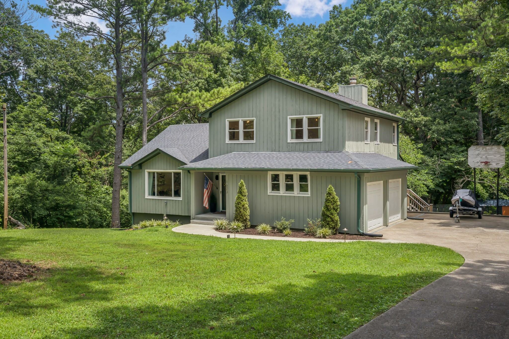 1603 Knight Ct