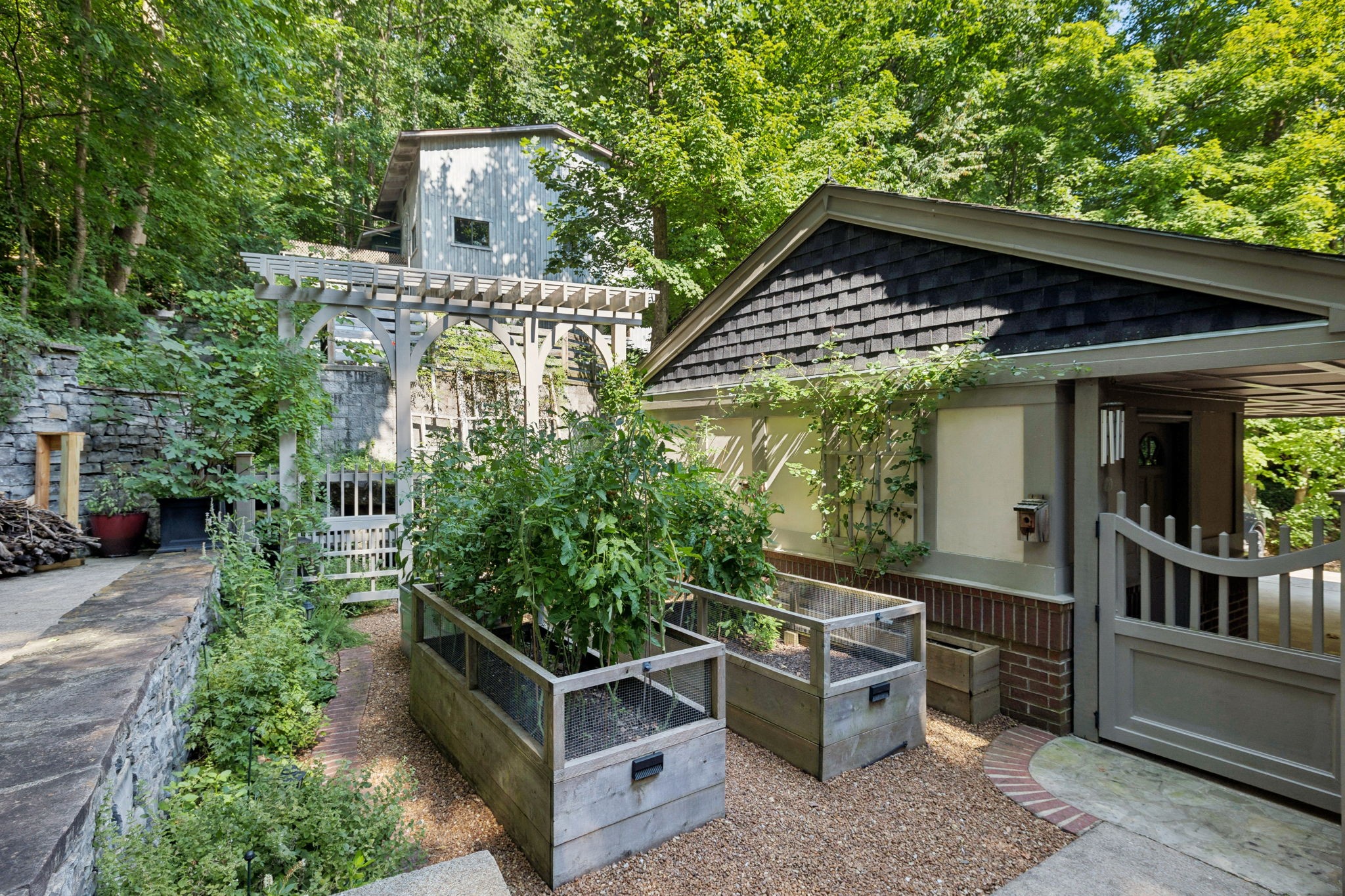 518 Wagon Ct