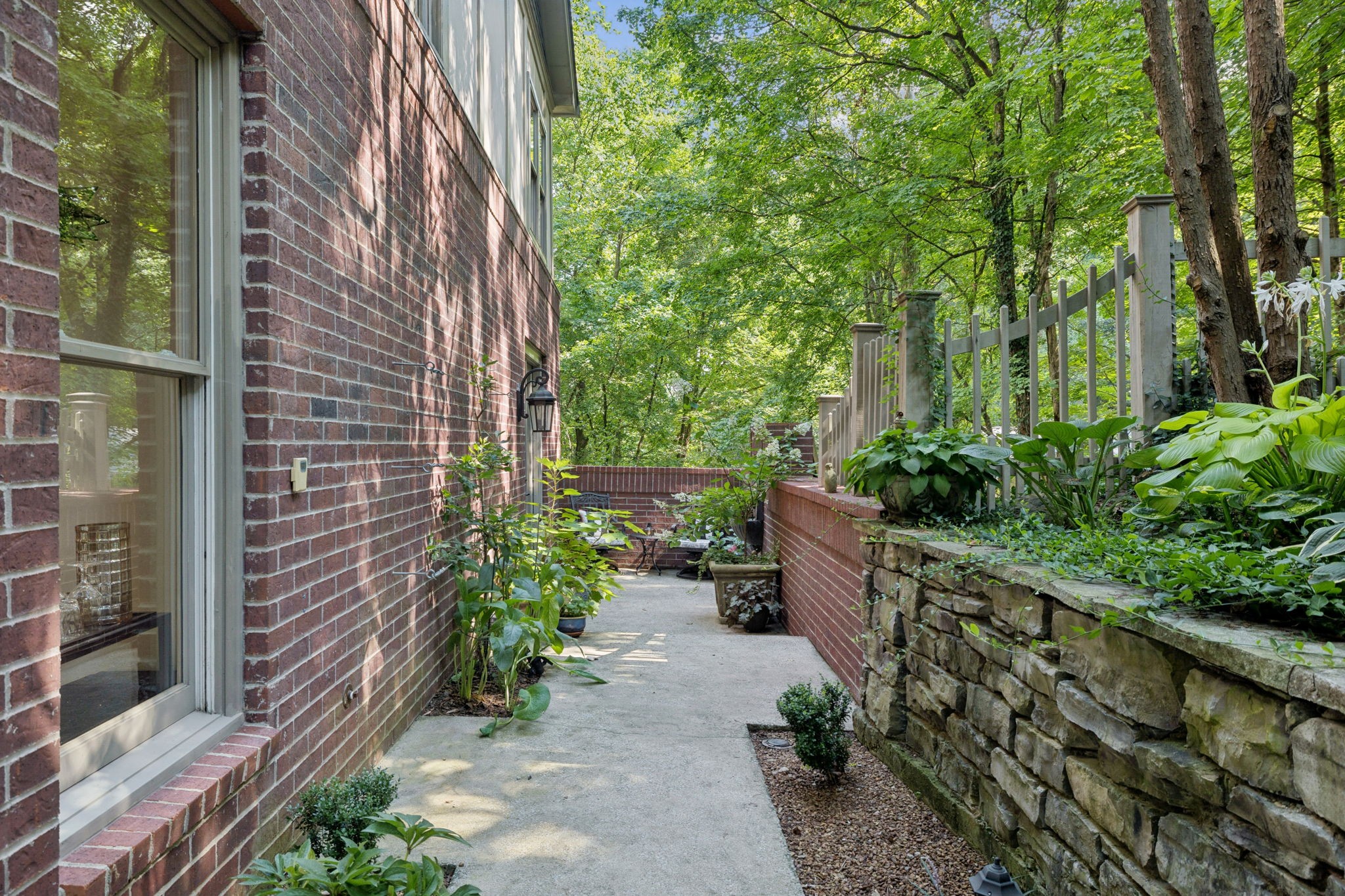 518 Wagon Ct