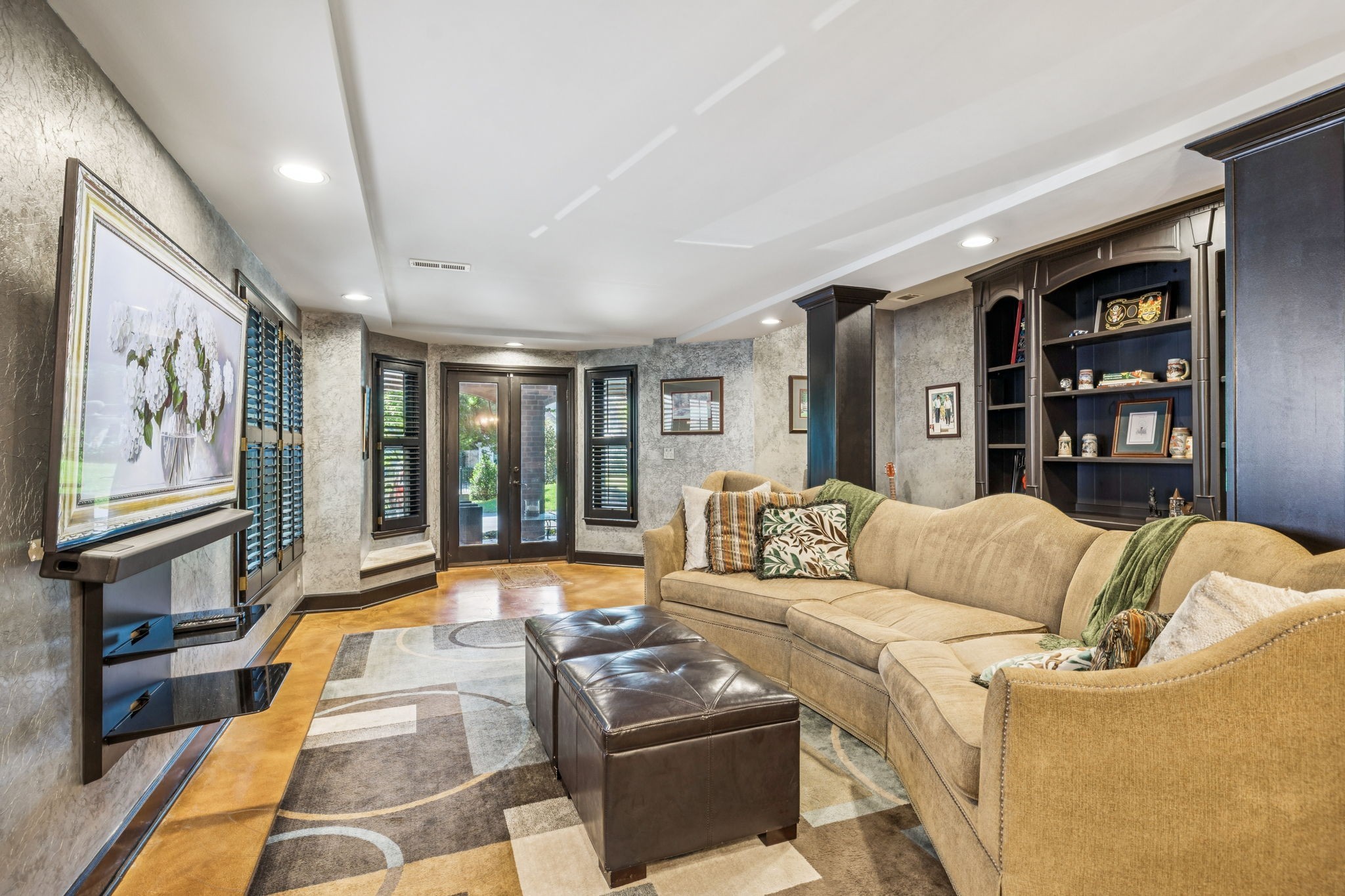 203 Kensington Park