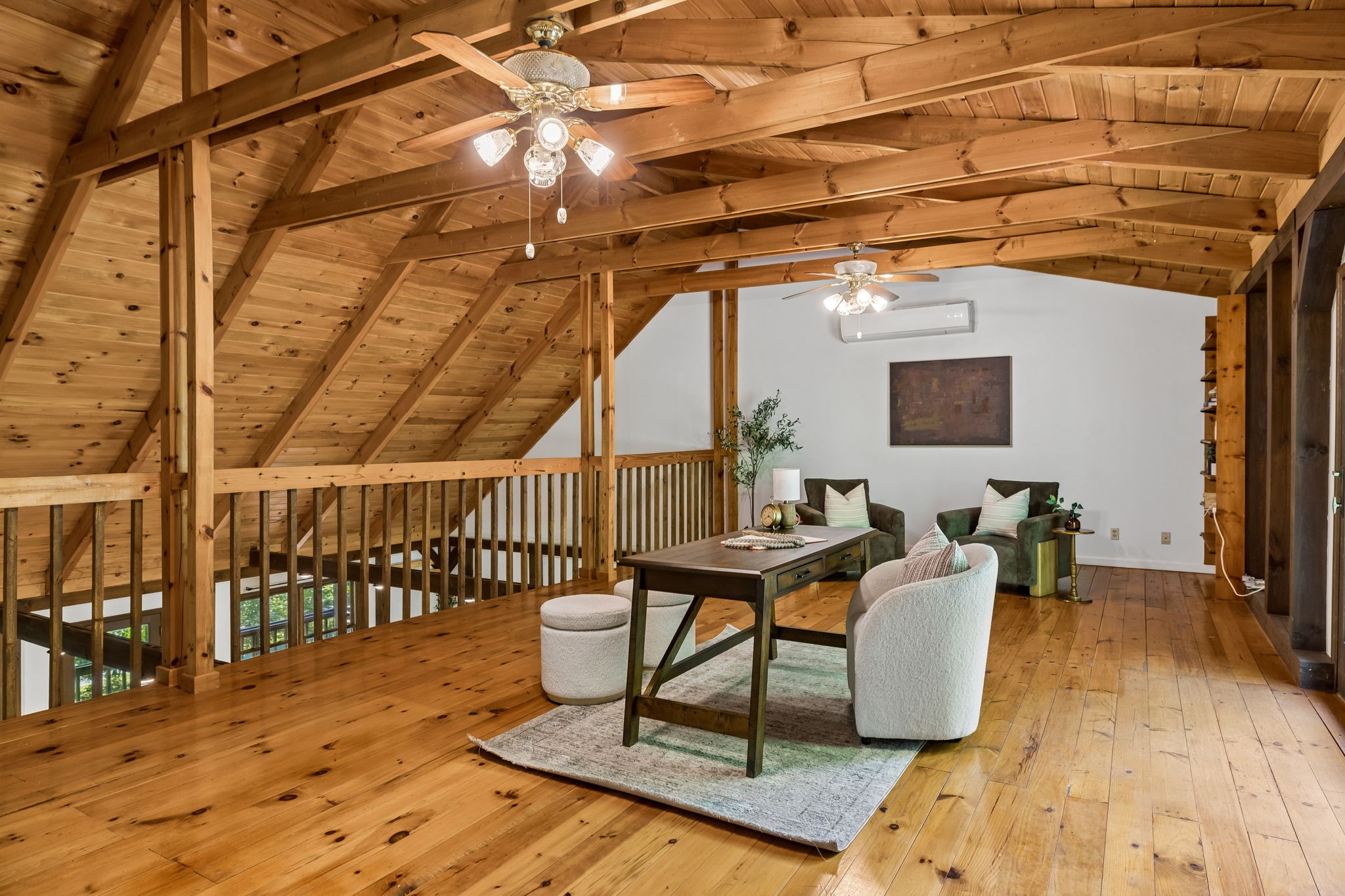 3755 Bear Hollow Rd
